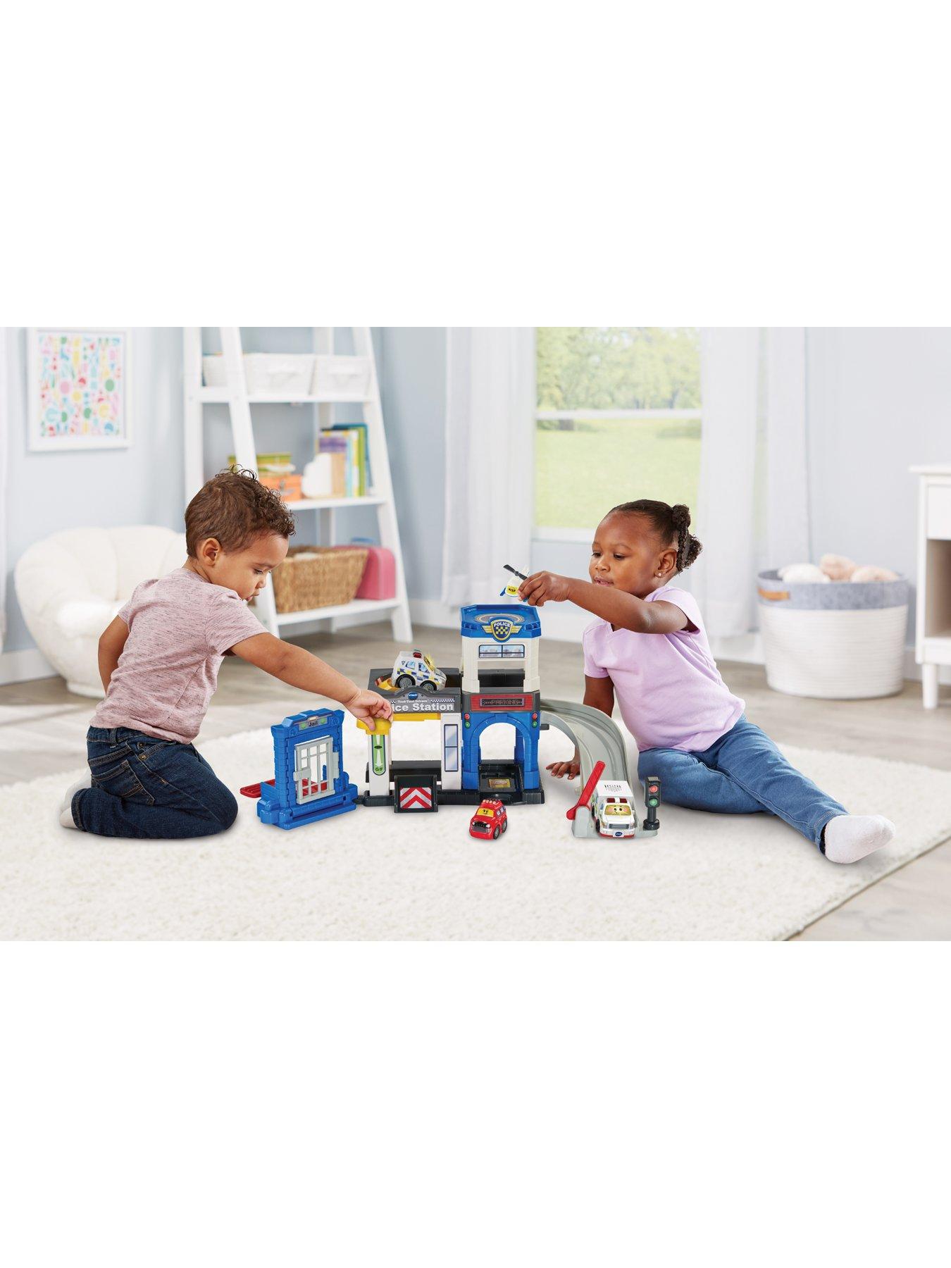 Image 2 of 5 of VTech Toot-Toot Drivers Police Station