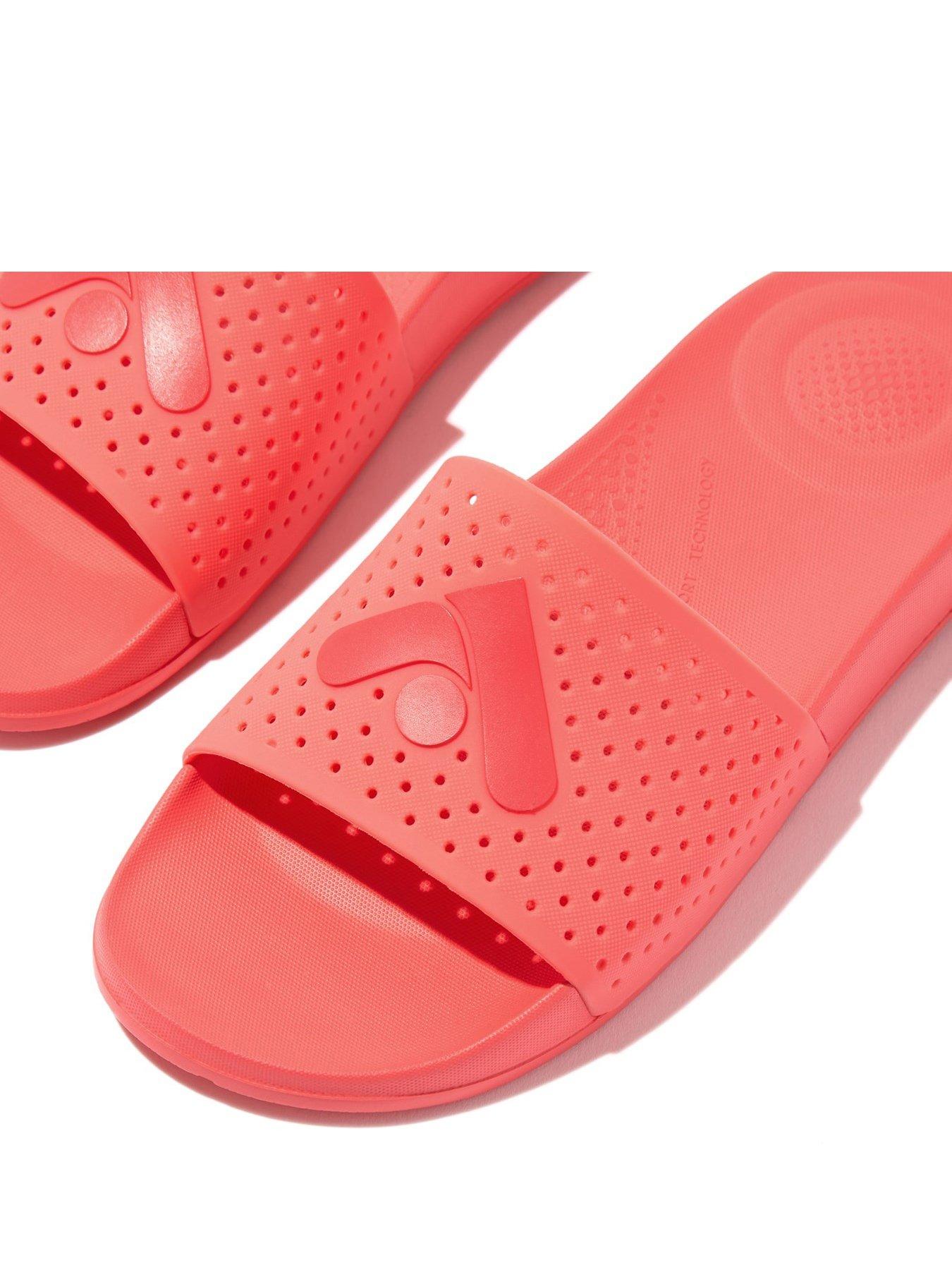 fitflop-fitflop-iqushion-arrow-pool-slider-rosy-coralstillFront