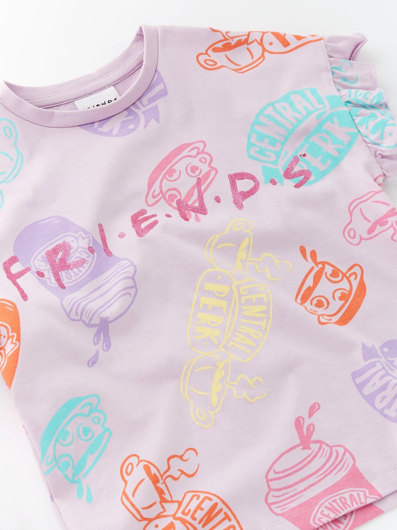 friends-friends-all-over-print-short-pyjamasoutfit