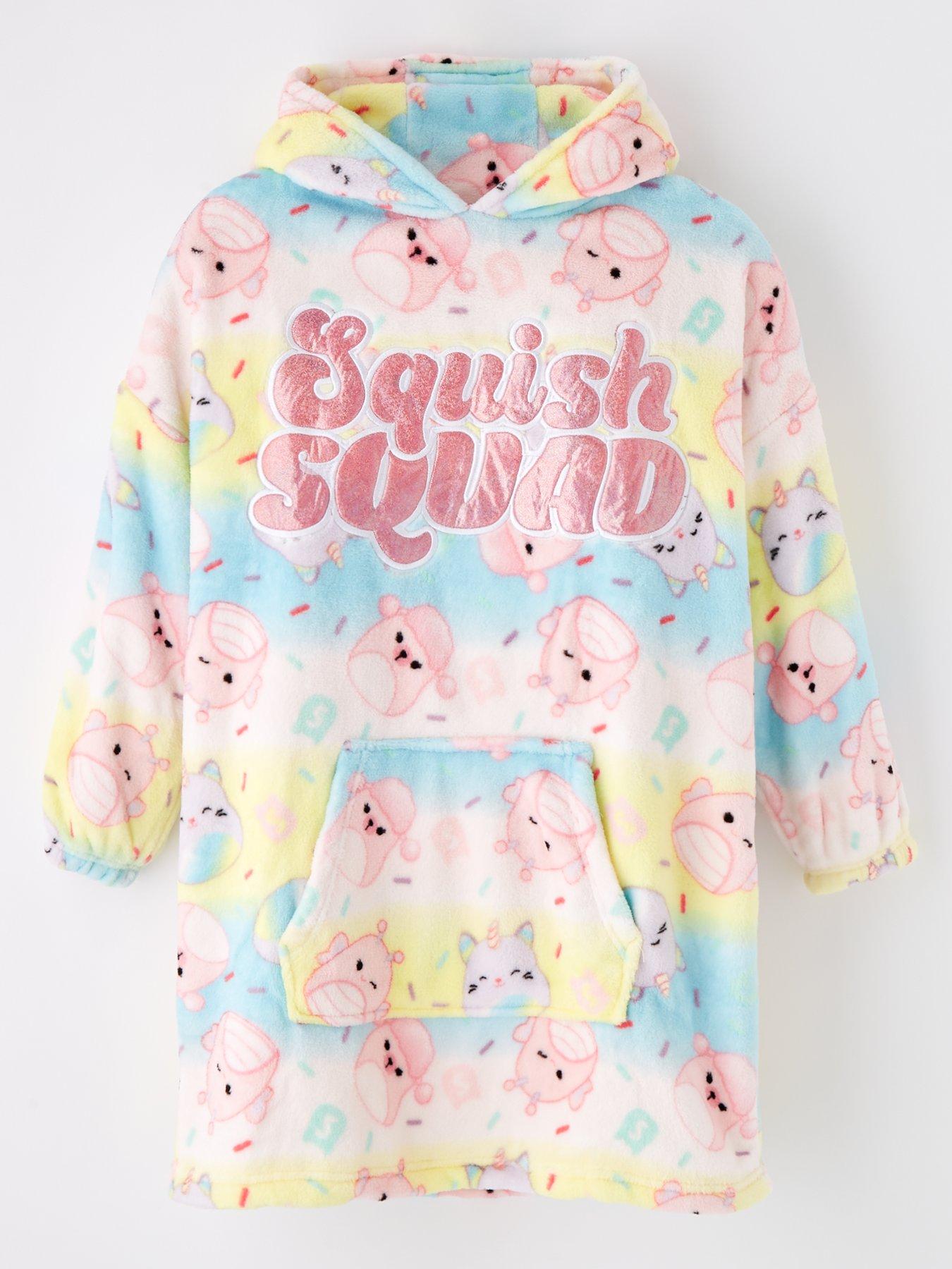 squishmallows-fleece-hooded-blanket-multi