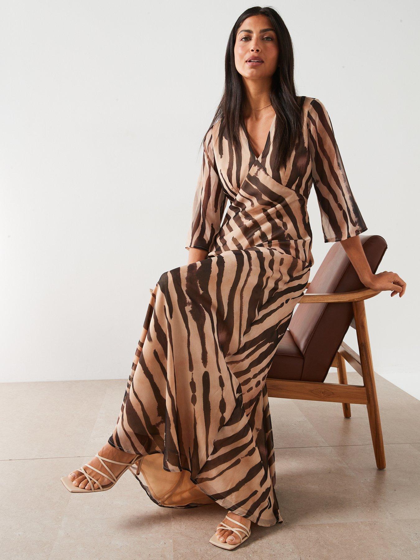 v-by-very-printed-georgette-maxi-dress-animal-printoutfit