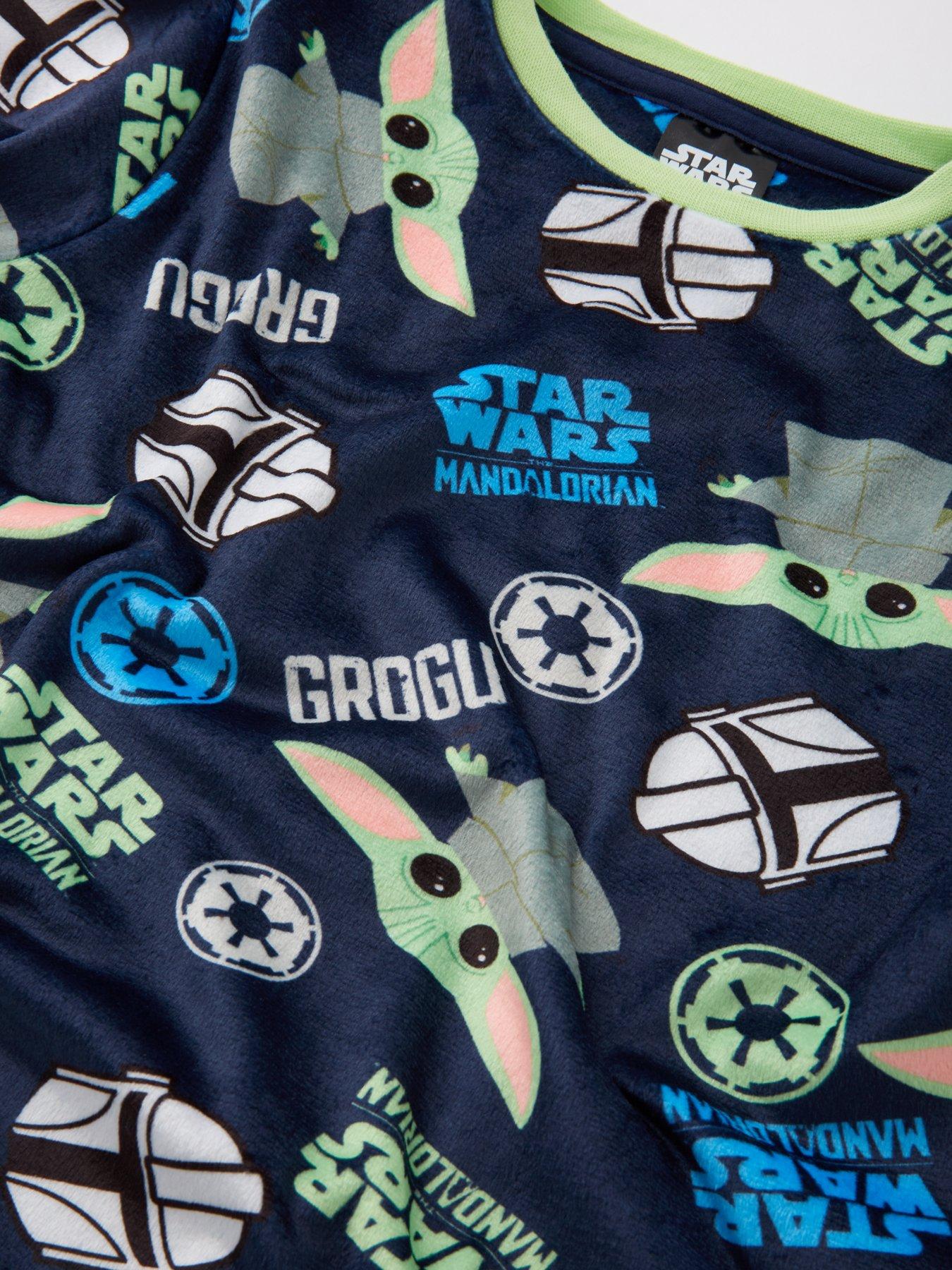 the-mandalorian-the-mandalorian-grogu-baby-yoda-fleece-pyjamas-navyoutfit