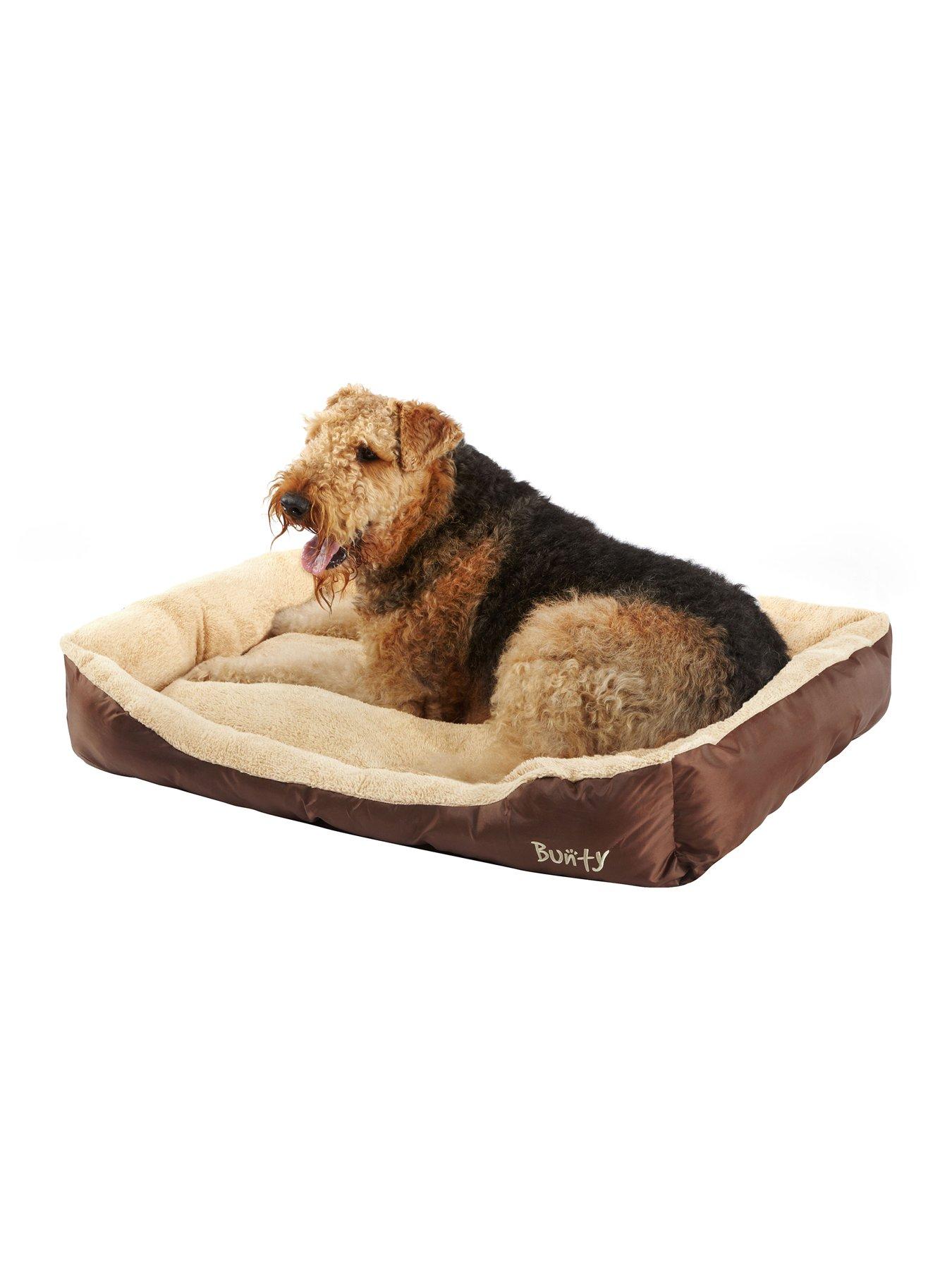 bunty-deluxe-pet-bed-brownoutfit