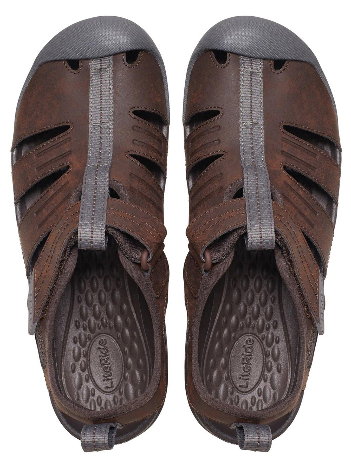 crocs-mens-yukon-fisherman-sandal-brownoutfit