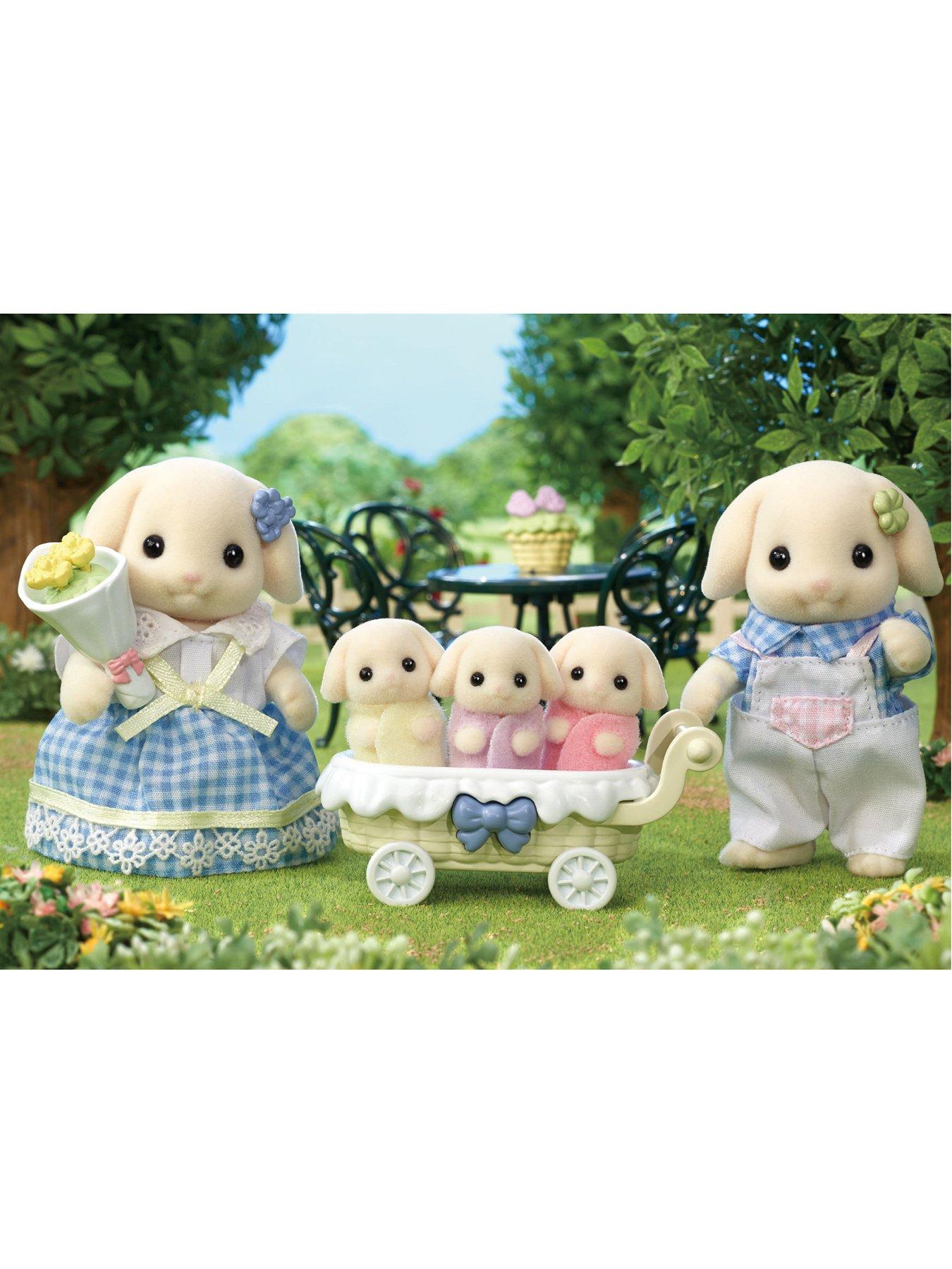 sylvanian-families-flora-rabbit-familyback