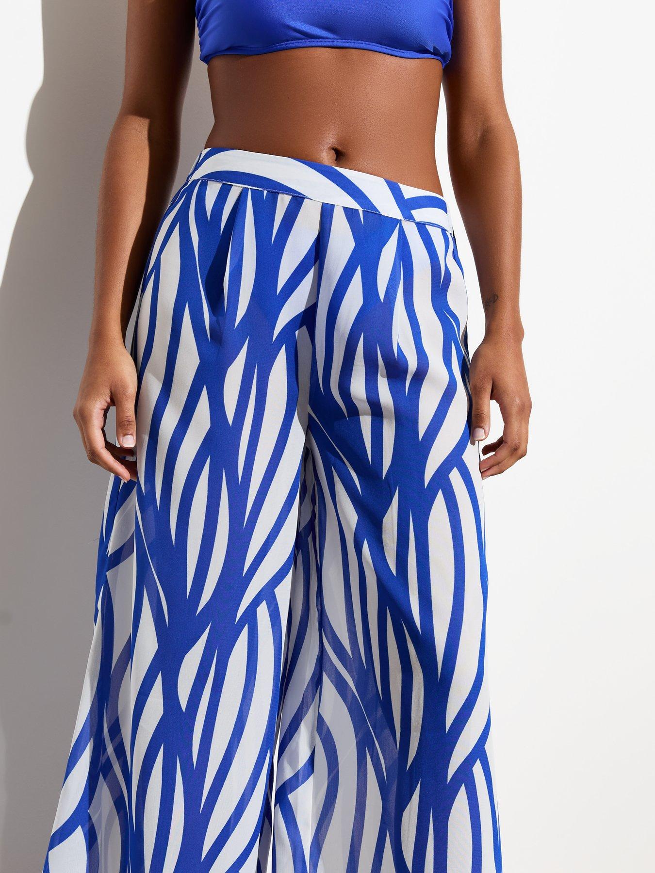 new-look-blue-abstract-line-wide-leg-trousersoutfit