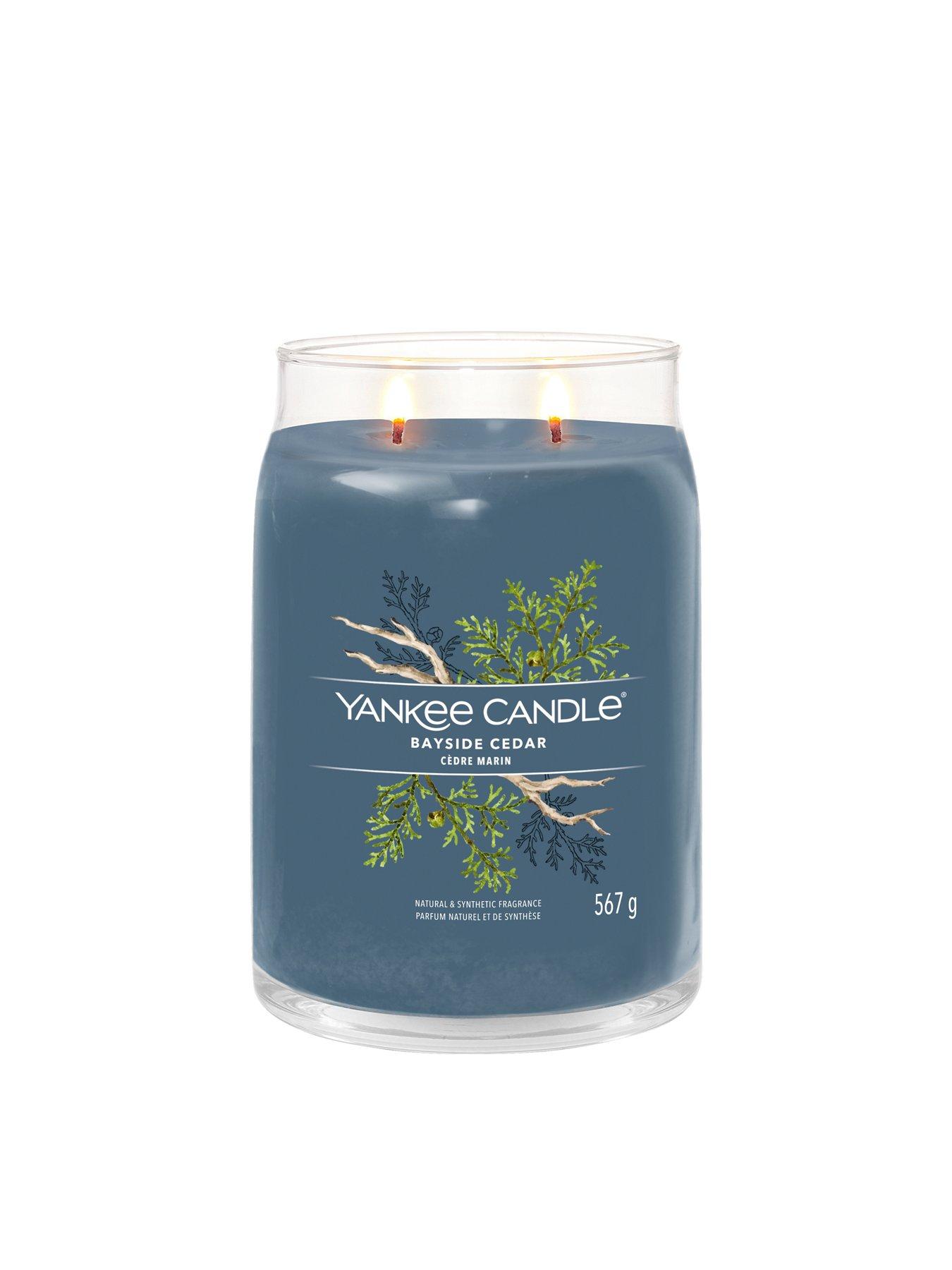 yankee-candle-signature-large-jar-candle-ndash-bayside-cedarstillFront