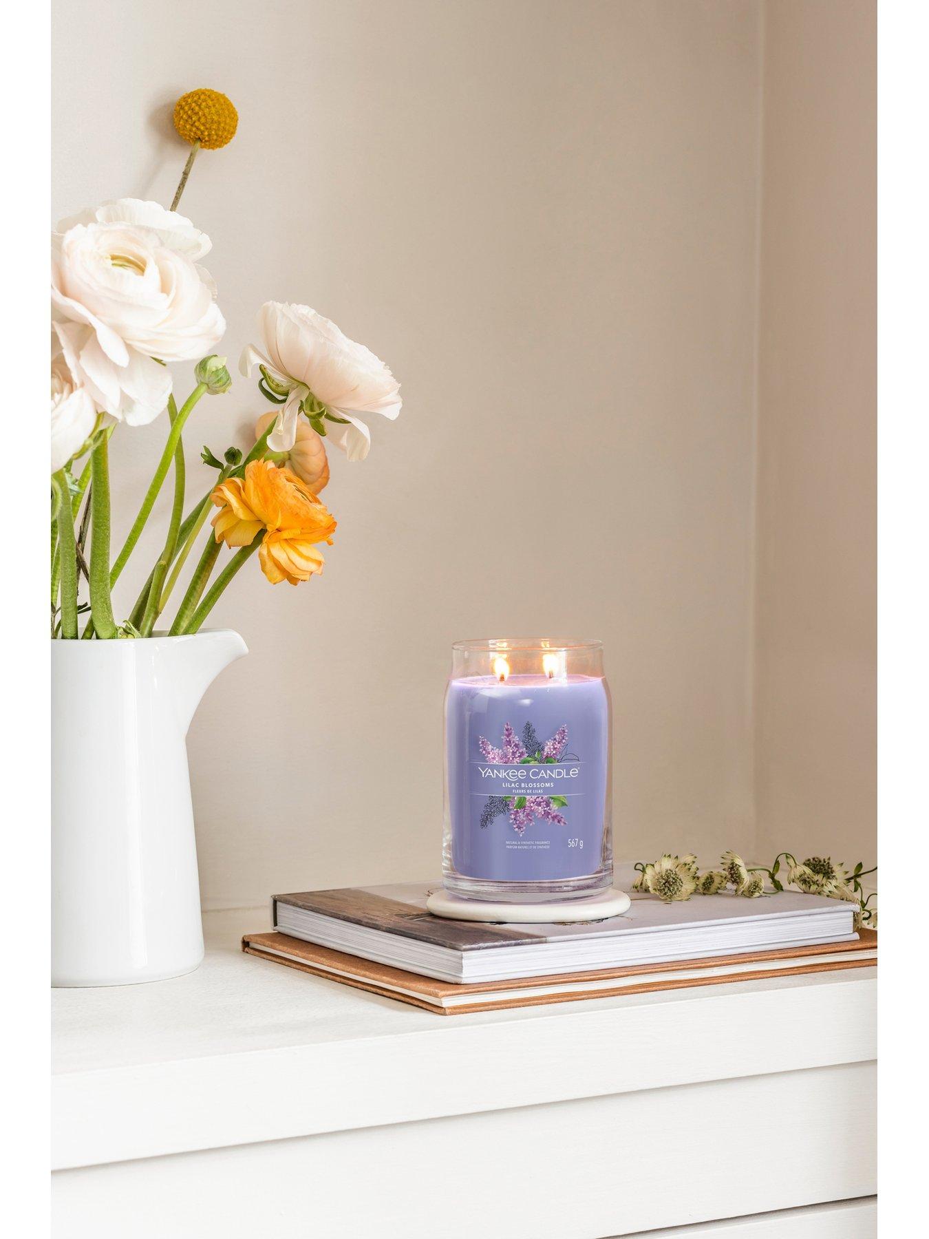 yankee-candle-signature-large-jar-candle-ndash-lilac-blossomsback