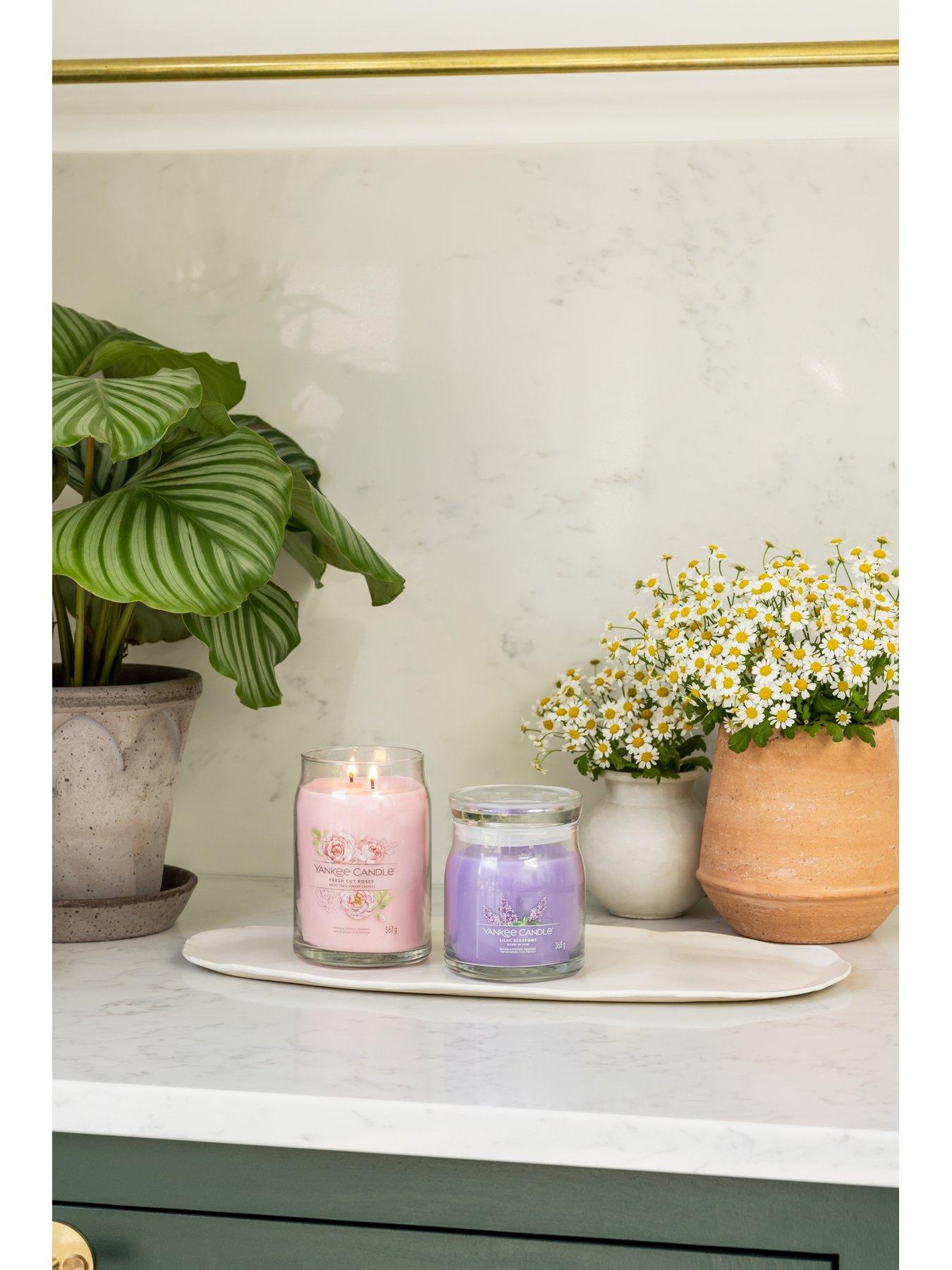 yankee-candle-signature-large-jar-candle-ndash-lilac-blossomsoutfit