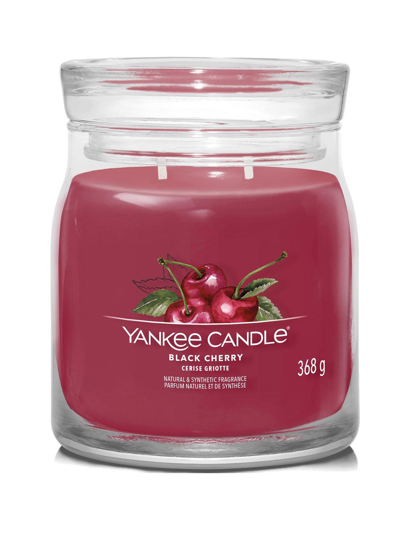 Yankee Candle Signature Medium Jar Candle – Black Cherry