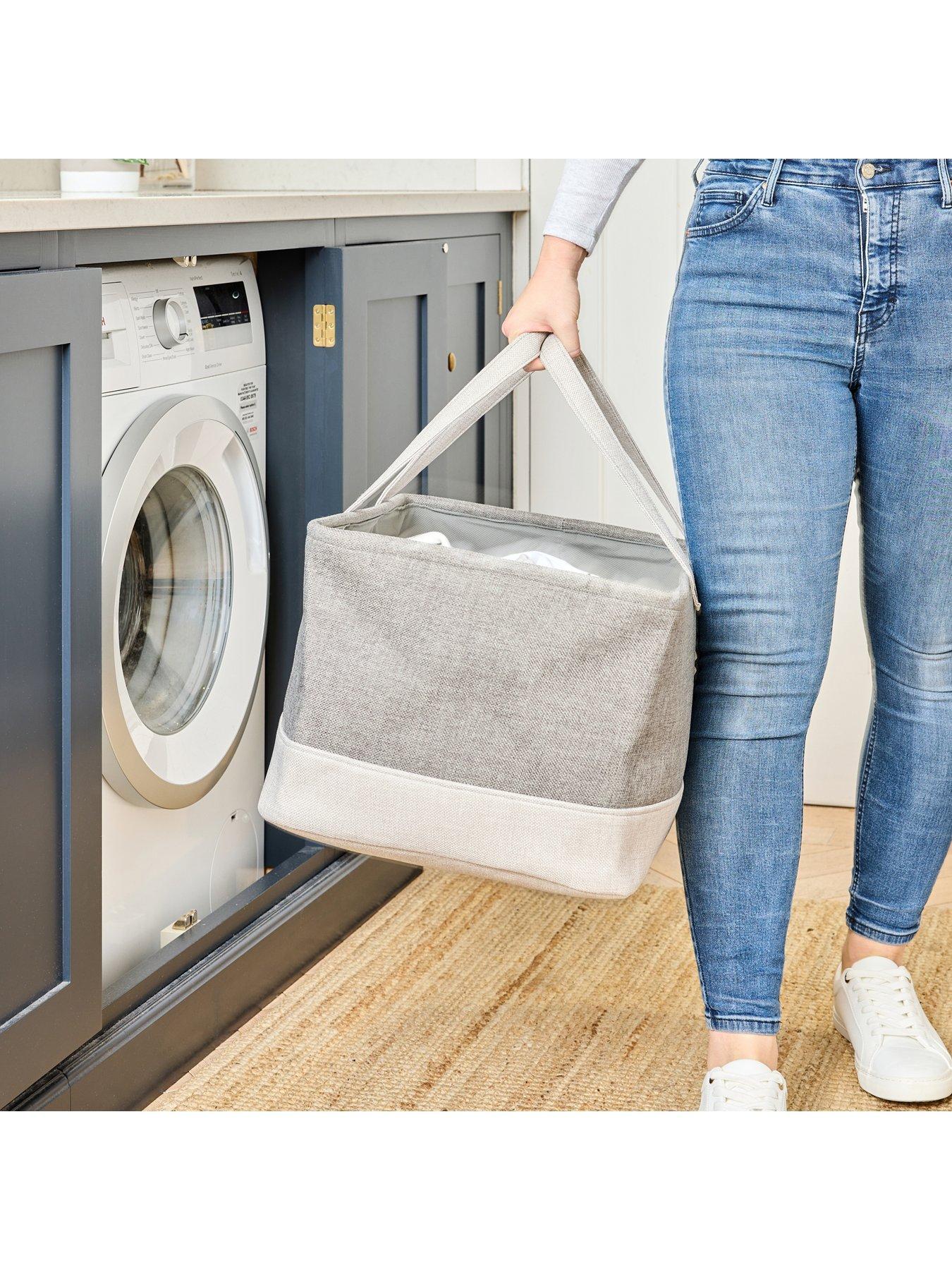 minky-waterproof-laundry-basket-with-handlestillFront