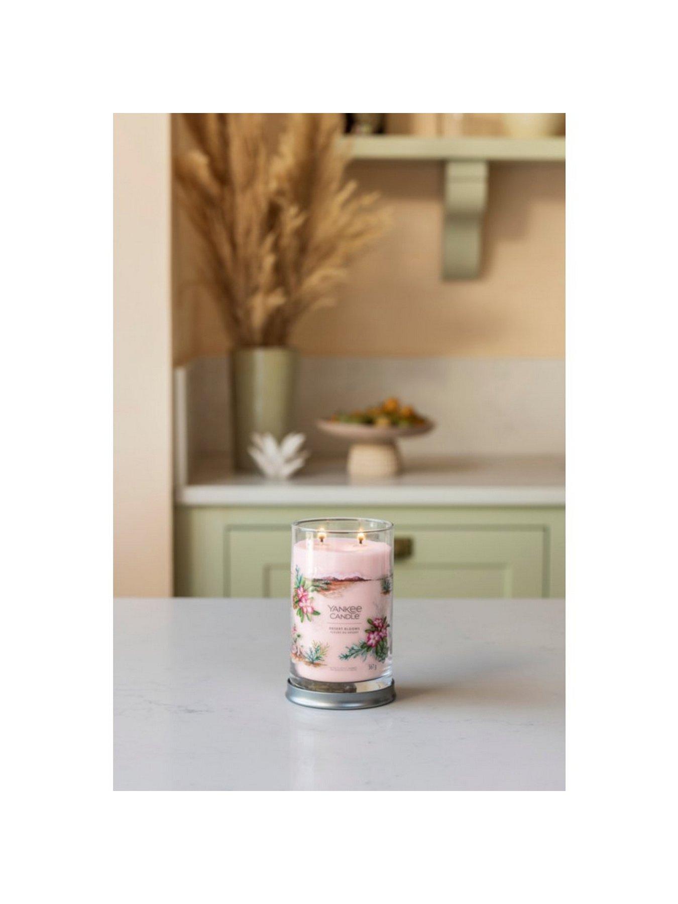 yankee-candle-signature-large-tumbler-candle-ndash-desert-bloomsstillFront