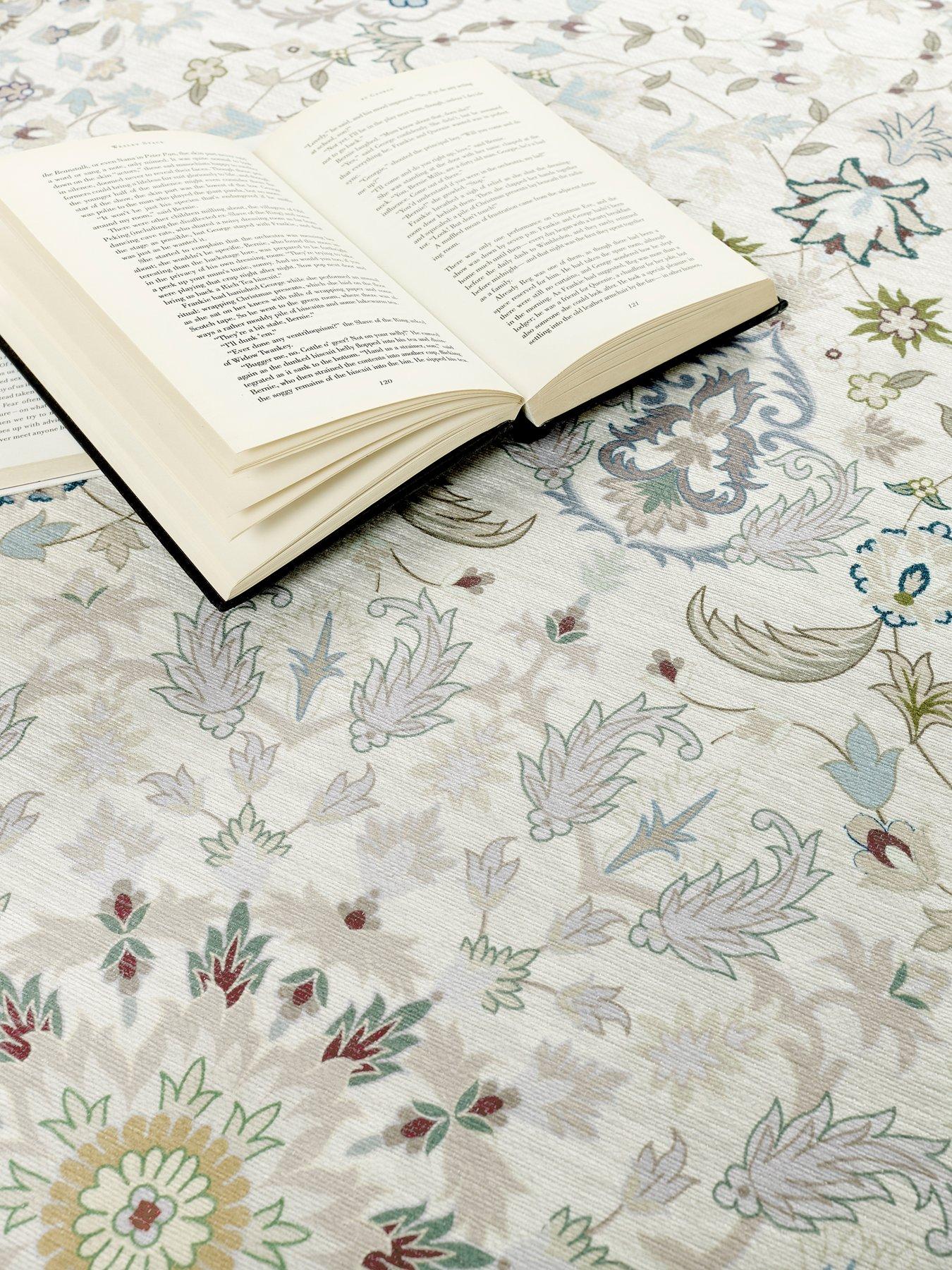 very-home-windsor-washable-runner-67x200-beigedetail