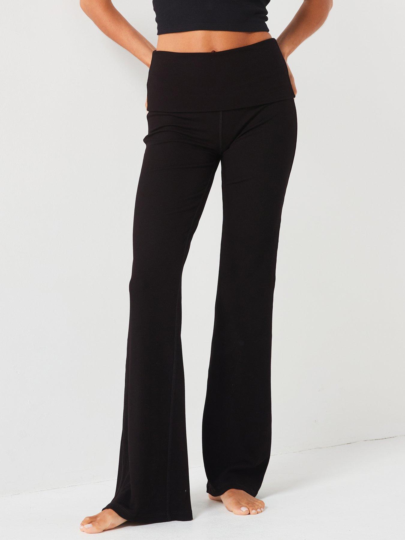 everyday-ribbed-yoga-trouser-blackfront