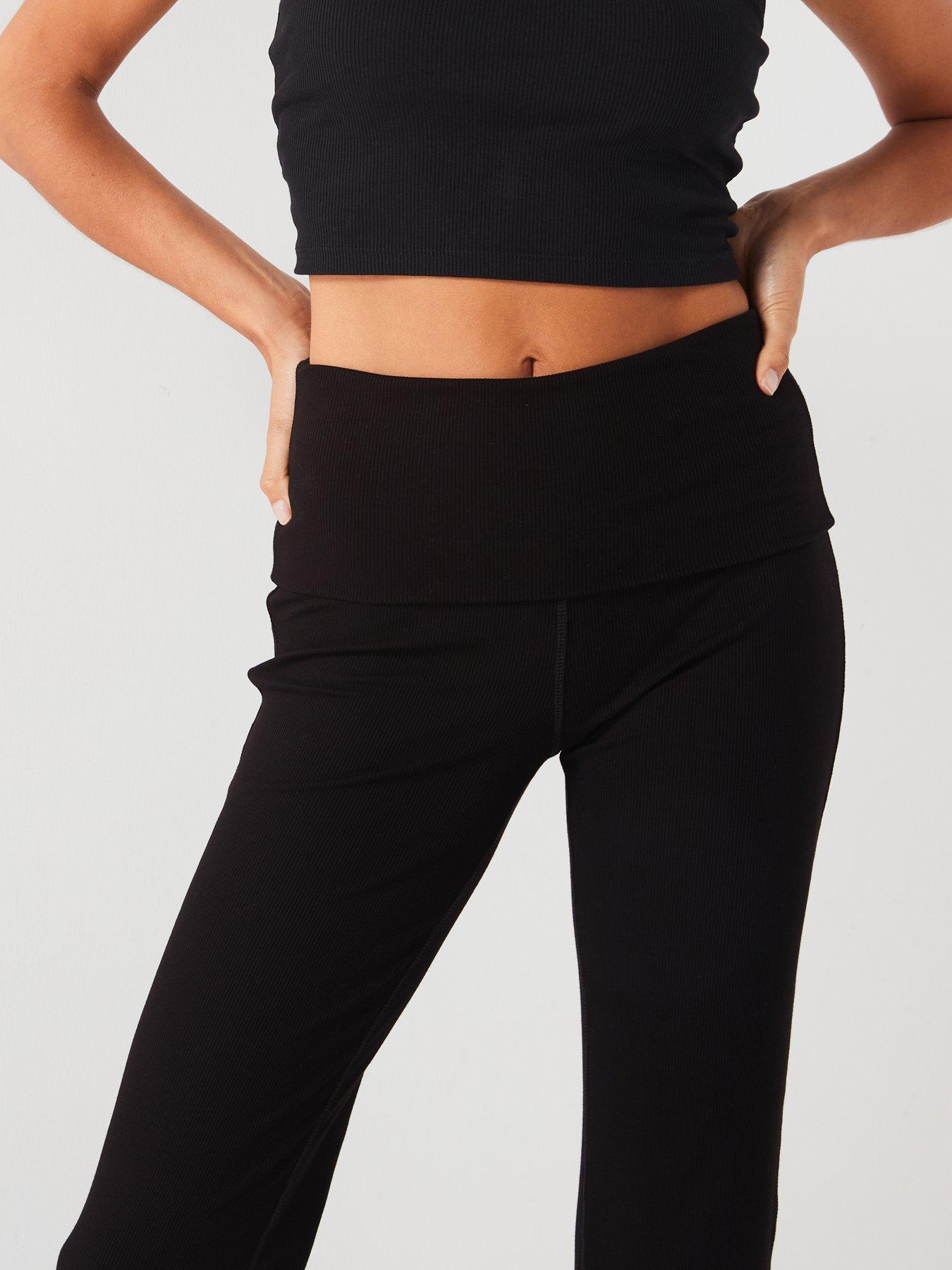 everyday-ribbed-yoga-trouser-blackdetail