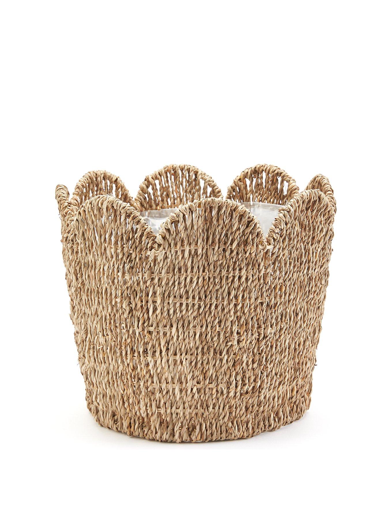 the-very-collection-large-scalloped-woven-basketstillFront