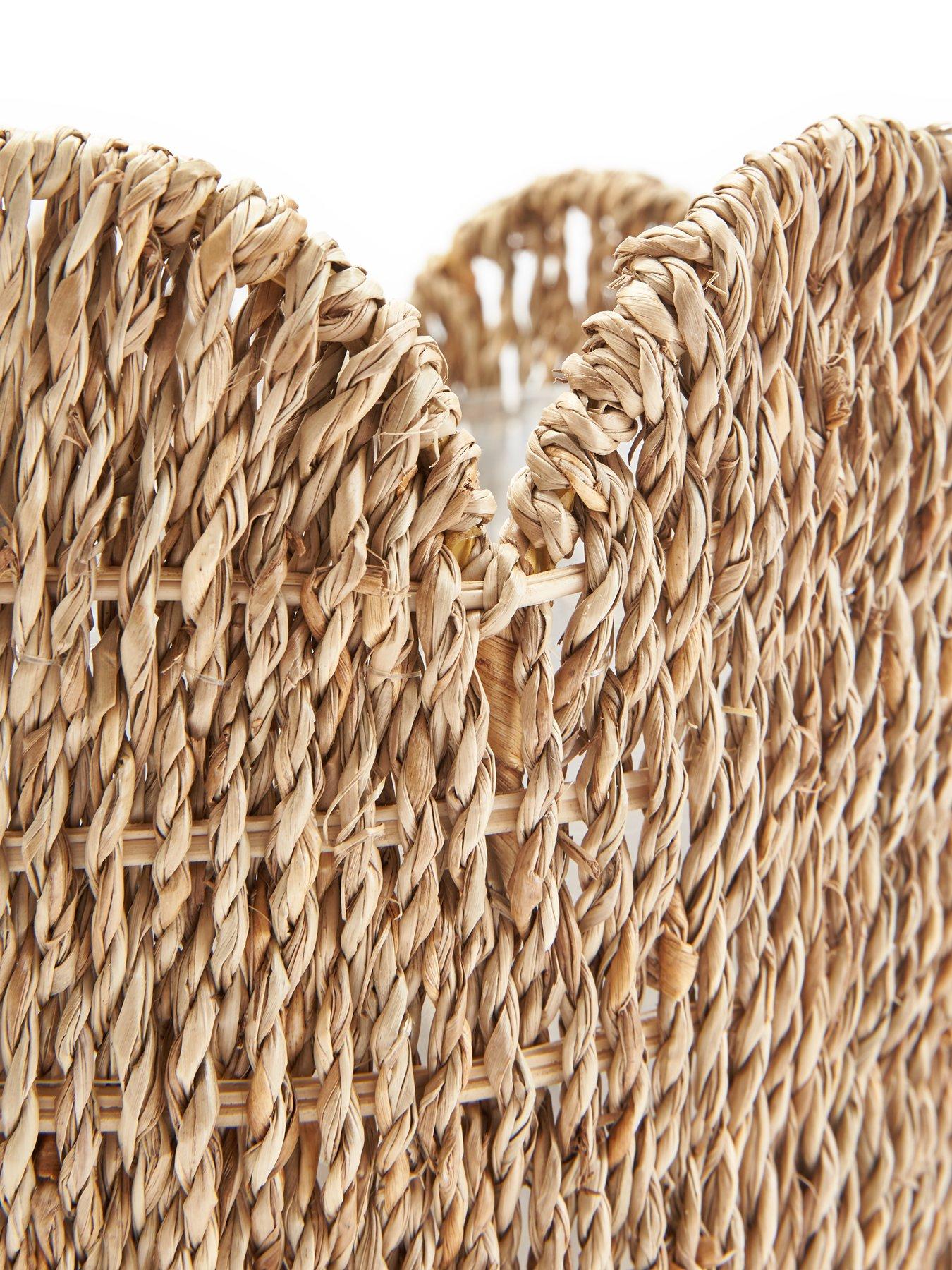 the-very-collection-large-scalloped-woven-basketoutfit