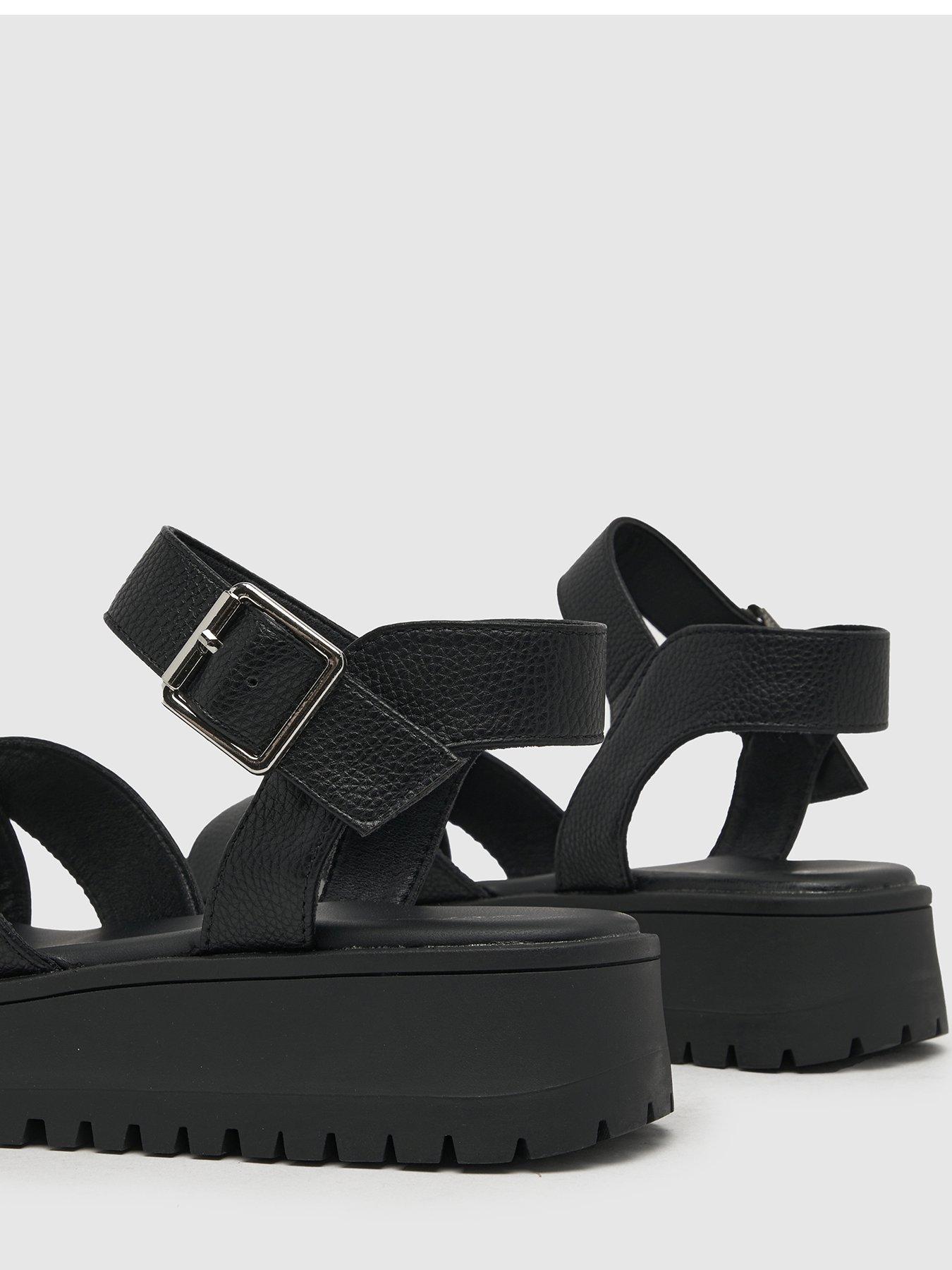 schuh-ec-wide-fitting-tera-cross-strap-chunky-sandals-blackoutfit