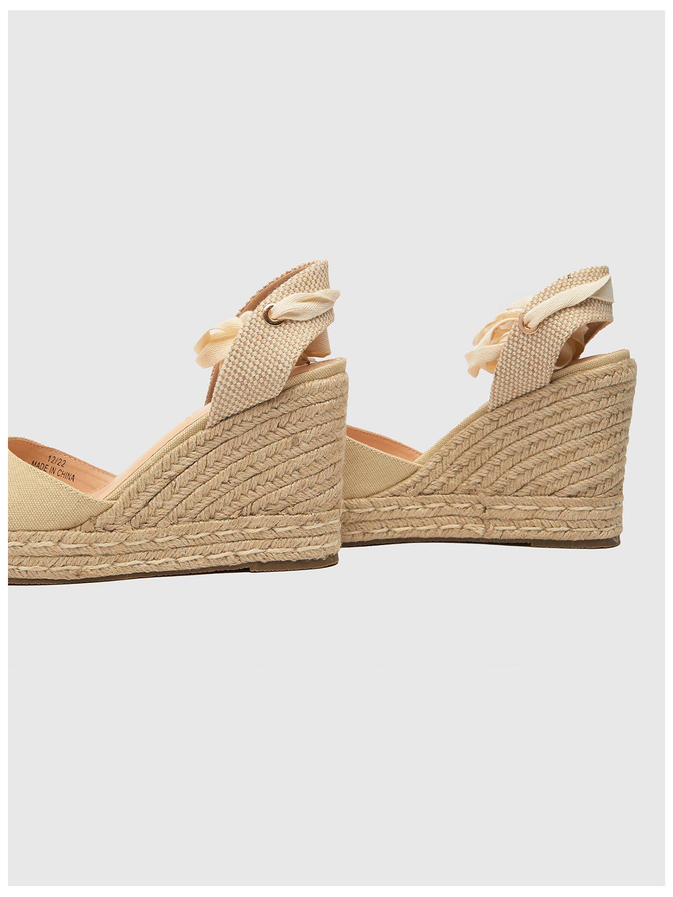 schuh-venus-espadrilles-wedged-canvas-shoe-naturaloutfit