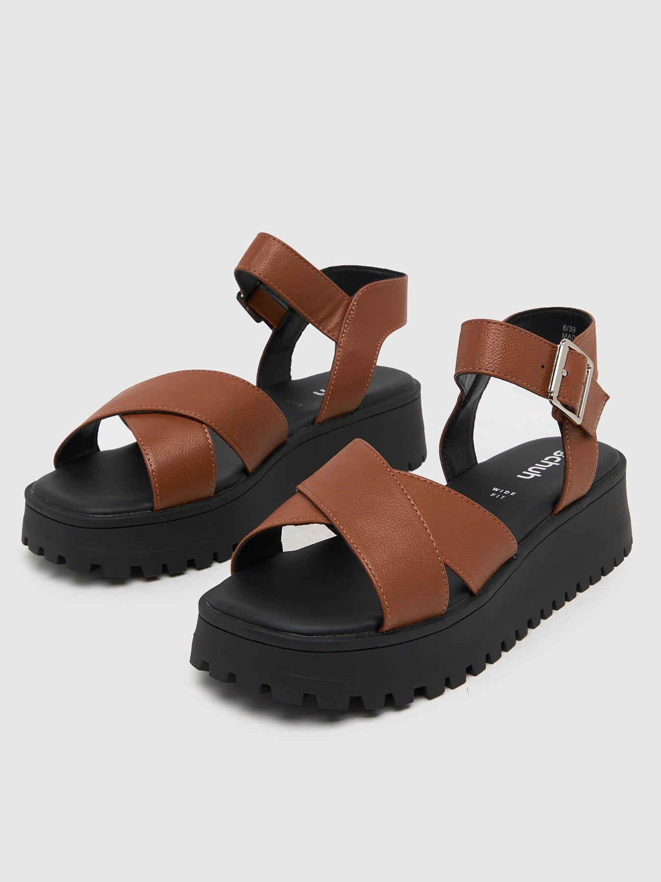 schuh-ec-wide-fitting-tera-cross-strap-chunky-sandals-tanback