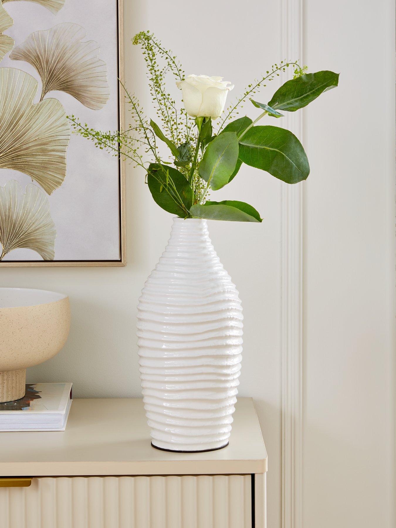 very-home-ribbed-vase