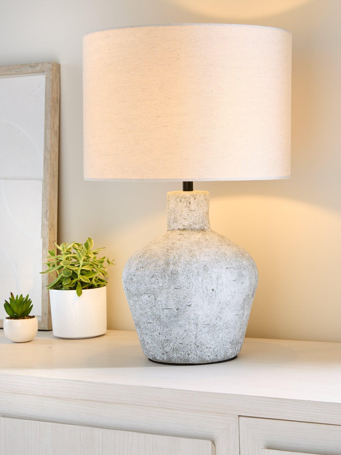 very-home-circle-urn-table-lamp