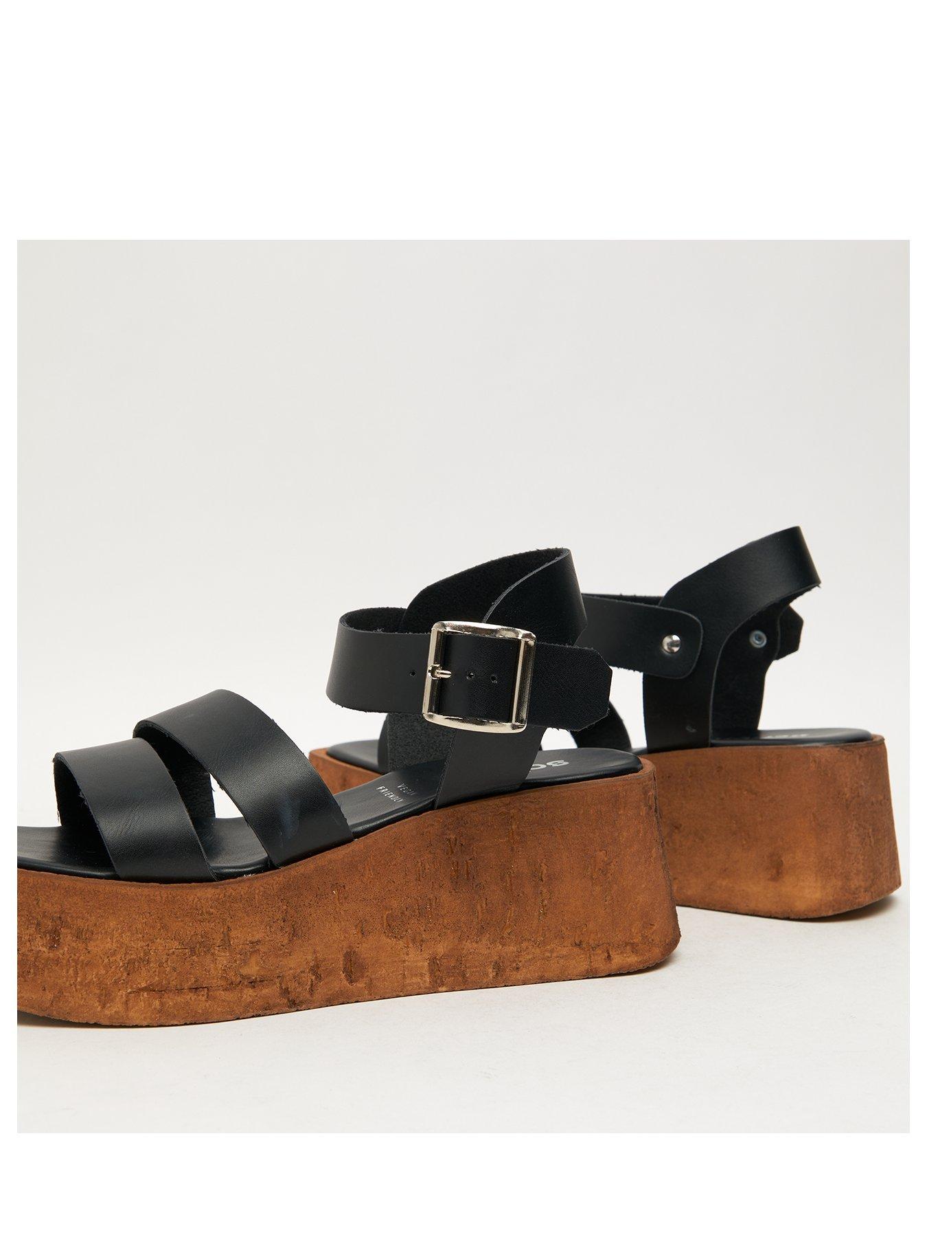 schuh-viola-cork-wedge-buckle-sandals-blk-greenback