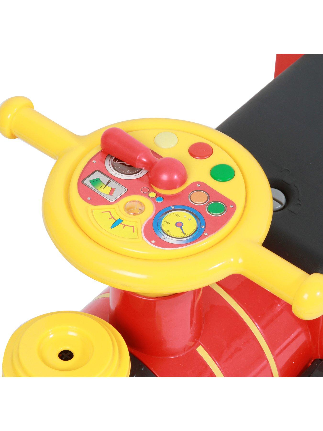 Image 5 of 8 of undefined Steam Train 6 Volt with 4 x Straight and 4 x Curved Track Packs (Special Pack)