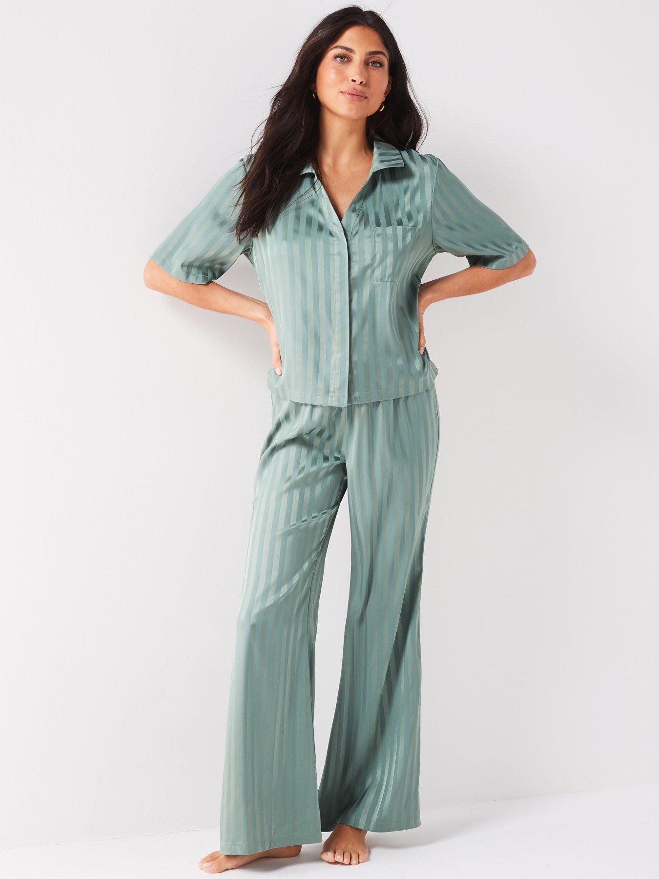 v-by-very-short-sleeve-flare-pant-revere-pj-setback