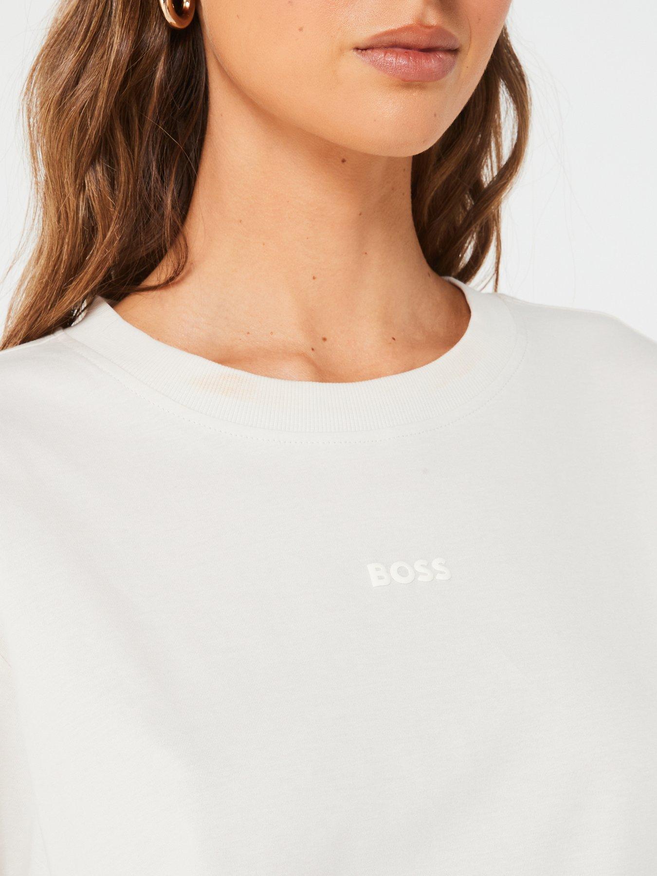 boss-enis-small-logo-loose-fit-t-shirt-whiteoutfit