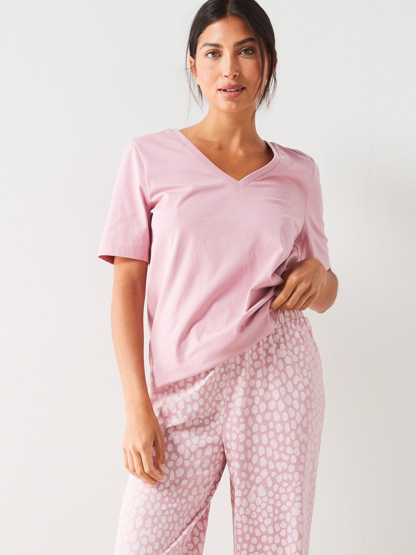 everyday-pink-animal-v-neck-short-sleeve-top-with-wide-leg-pj-setdetail