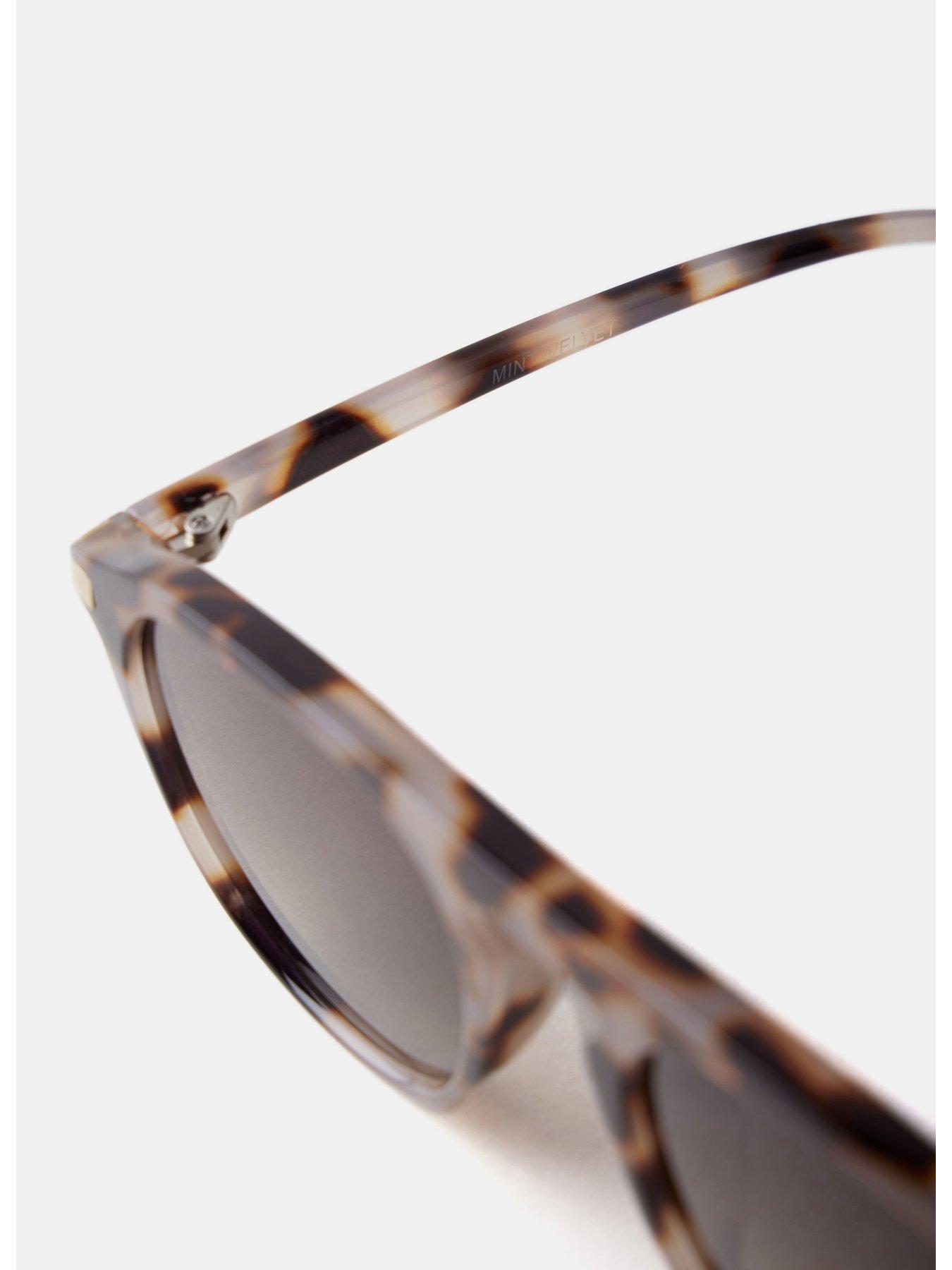 mint-velvet-tortoise-shell-sunglassesdetail