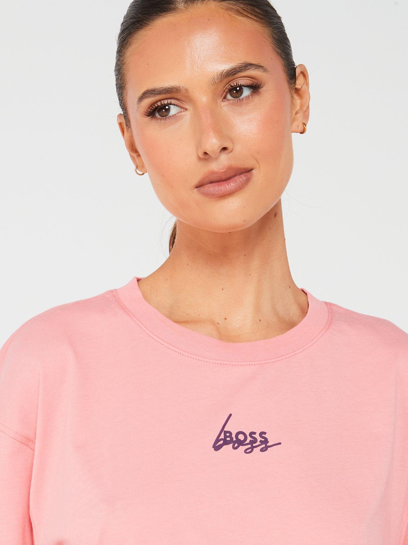 boss-evi-script-logo-t-shirt-pinkoutfit