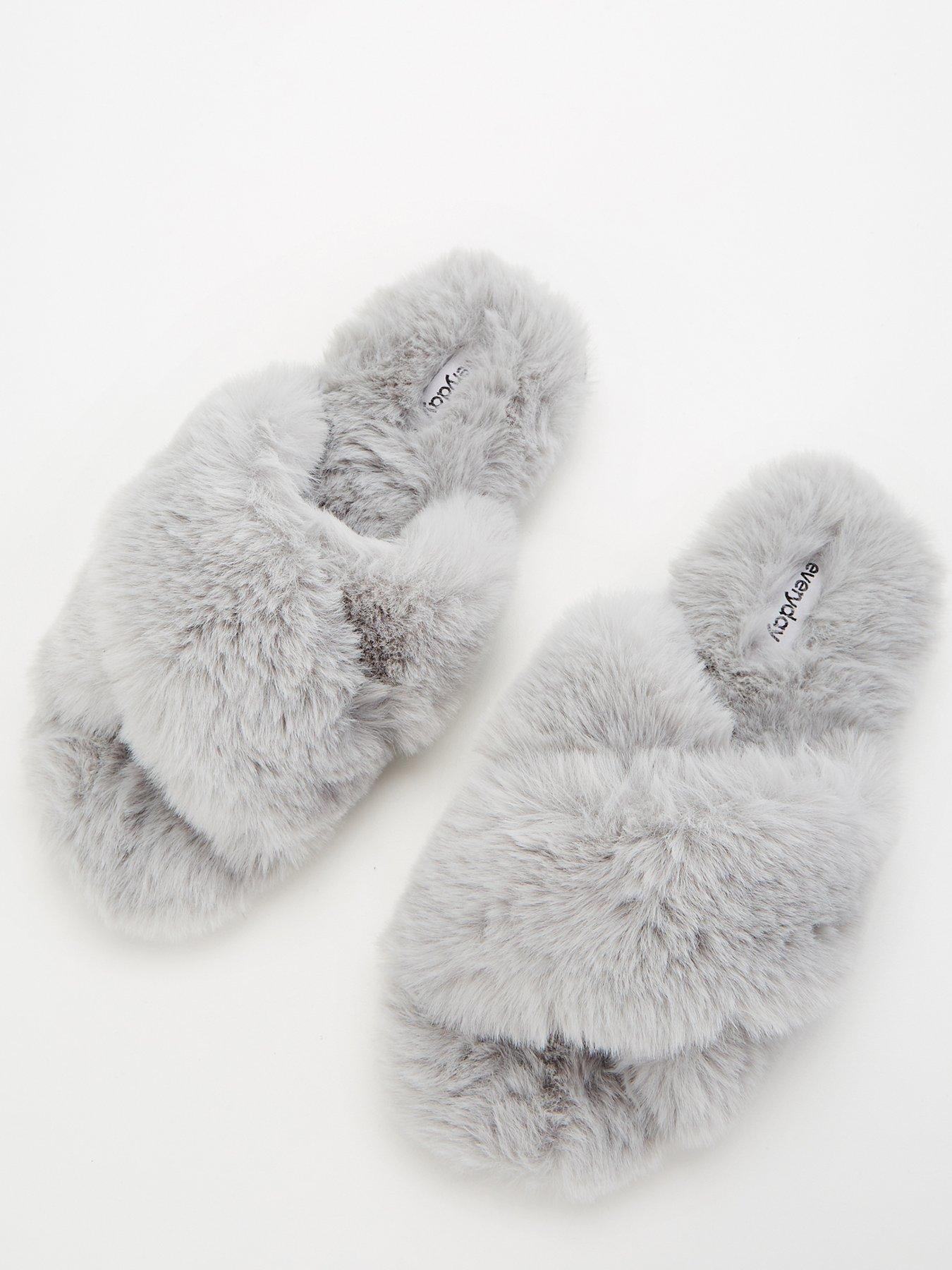 everyday-fluffy-cross-knot-slider-slipper-greyoutfit