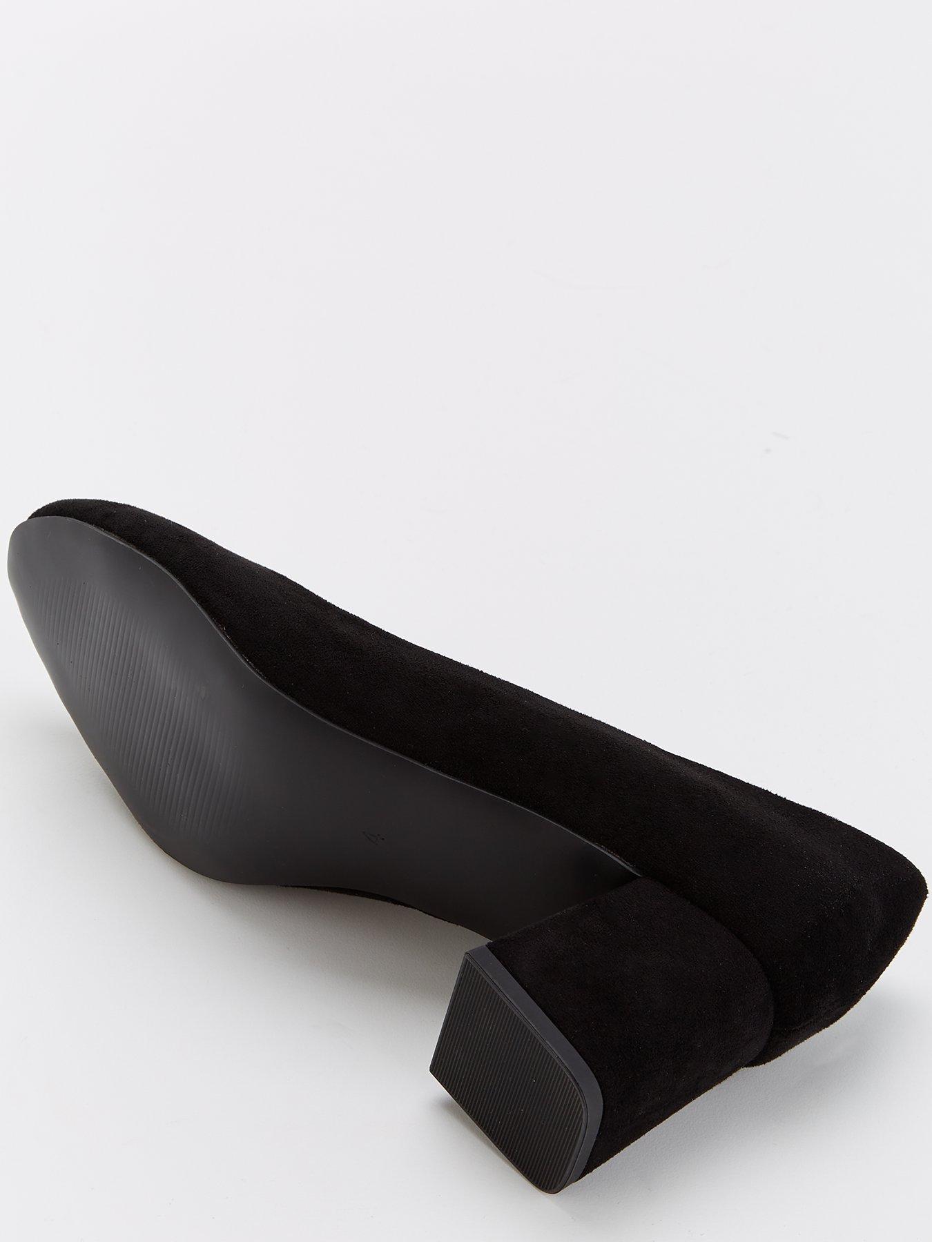 v-by-very-comfort-wide-fit-comfort-block-heel-round-toe-court-shoe-blackdetail