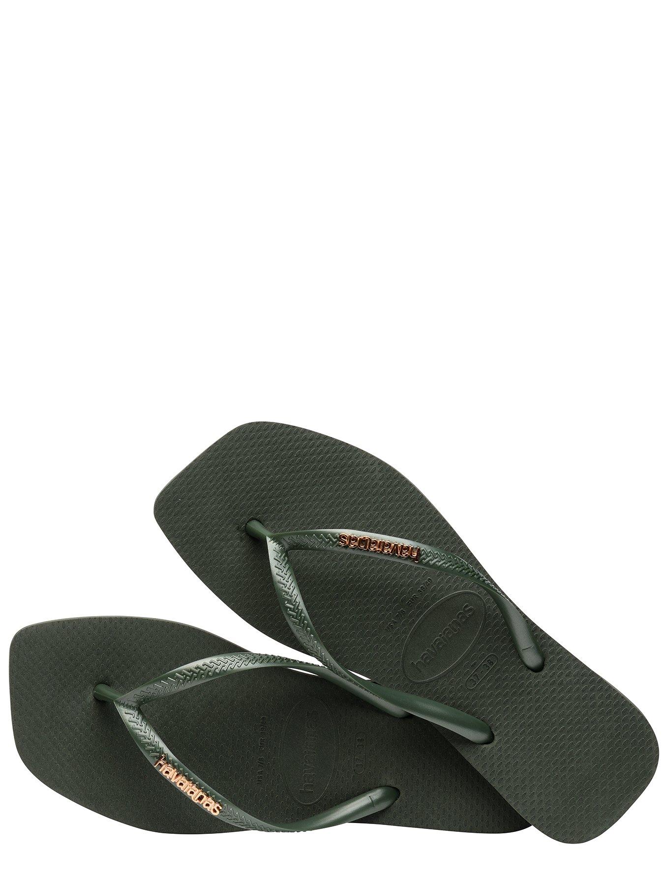 havaianas-square-toe-logo-metallic-flip-flops-olive-greenoutfit