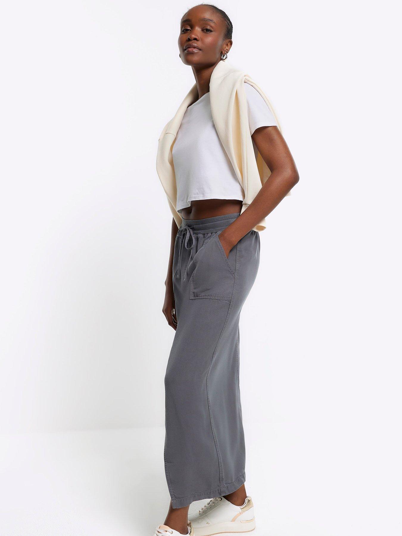 river-island-lyocell-midi-skirt-light-greyoutfit