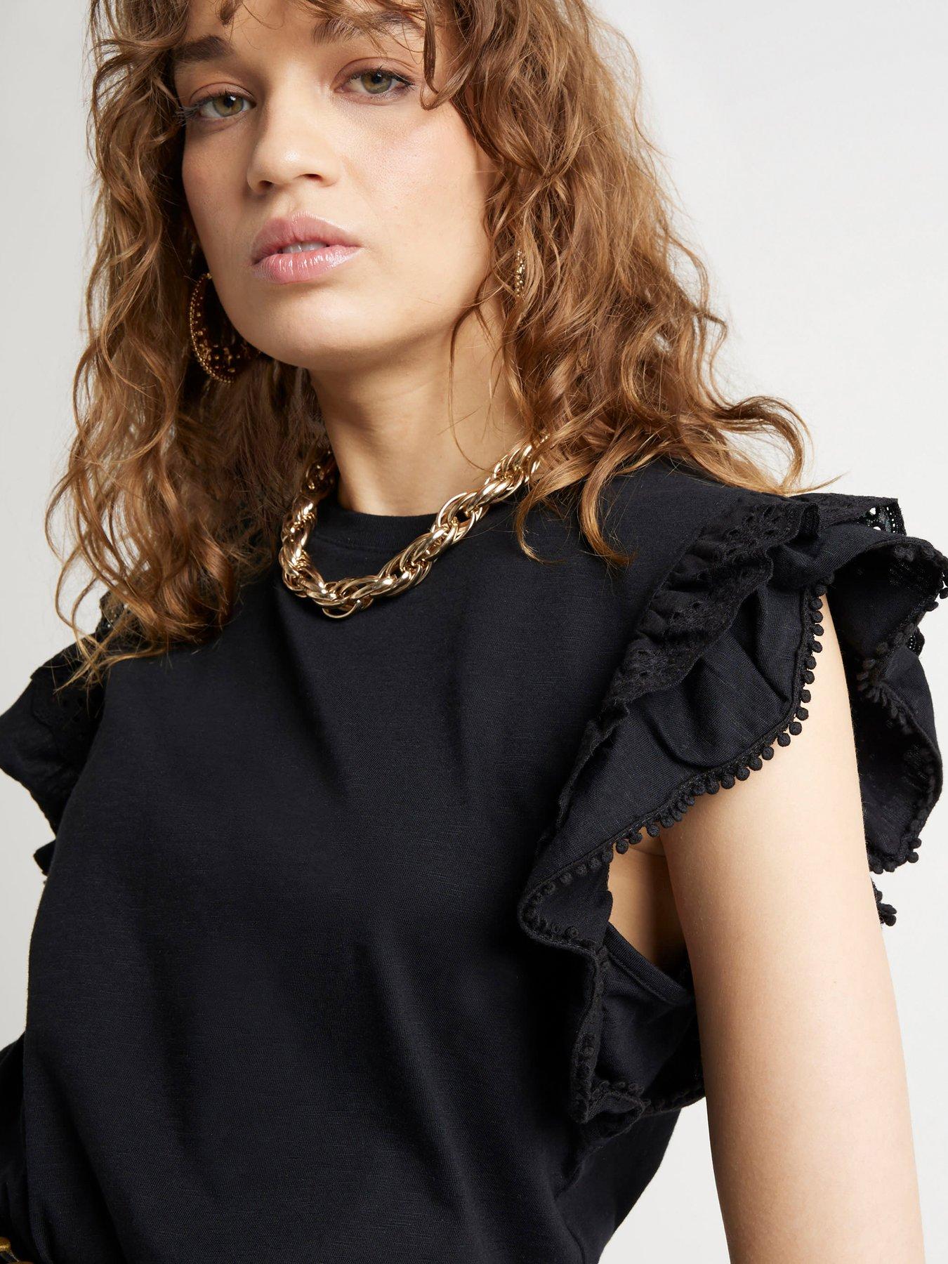 river-island-frill-sleeve-top-blackoutfit