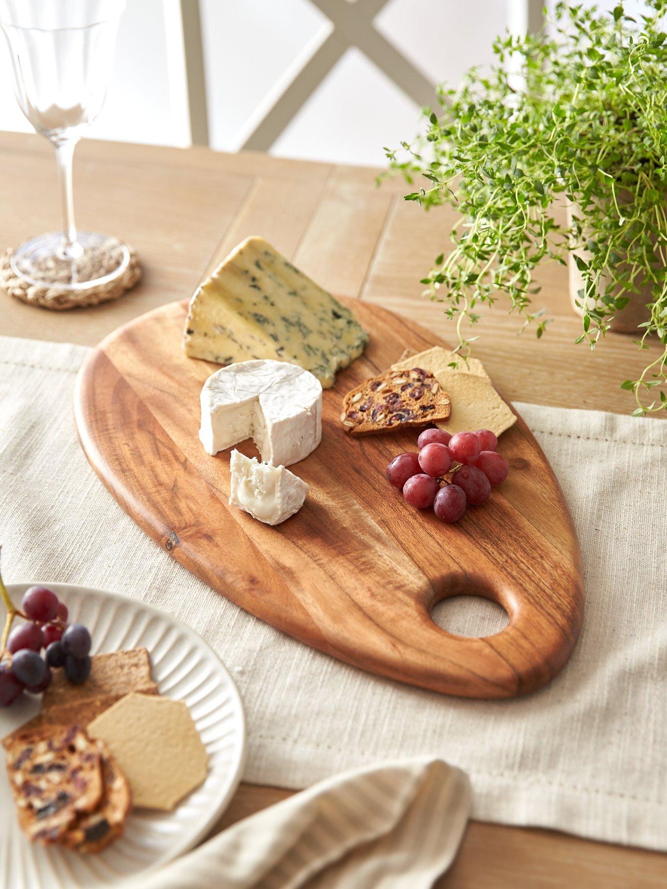 very-home-acacia-pebble-serving-board