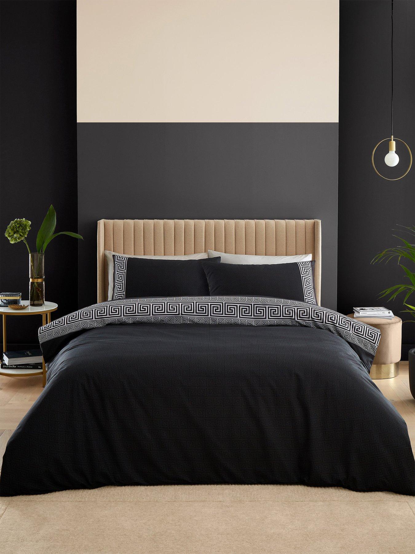 Catherine Lansfield Artemis Greek Key Duvet Cover Set - Black