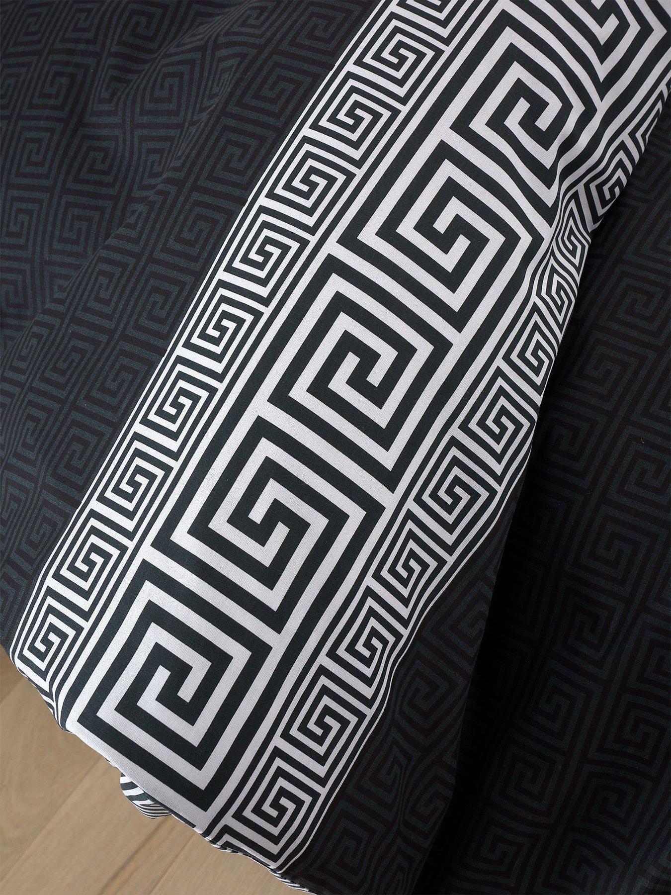 catherine-lansfield-artemis-greek-key-duvet-cover-set-blackdetail