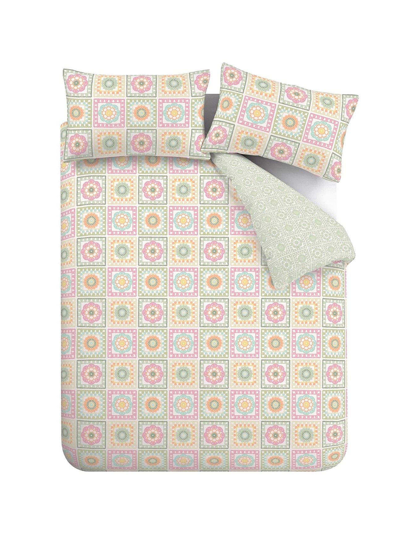 catherine-lansfield-crochet-print-duvet-cover-setstillFront