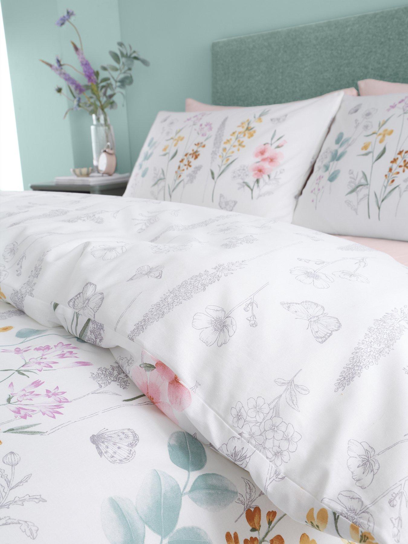 catherine-lansfield-emilia-floral-duvet-cover-setdetail