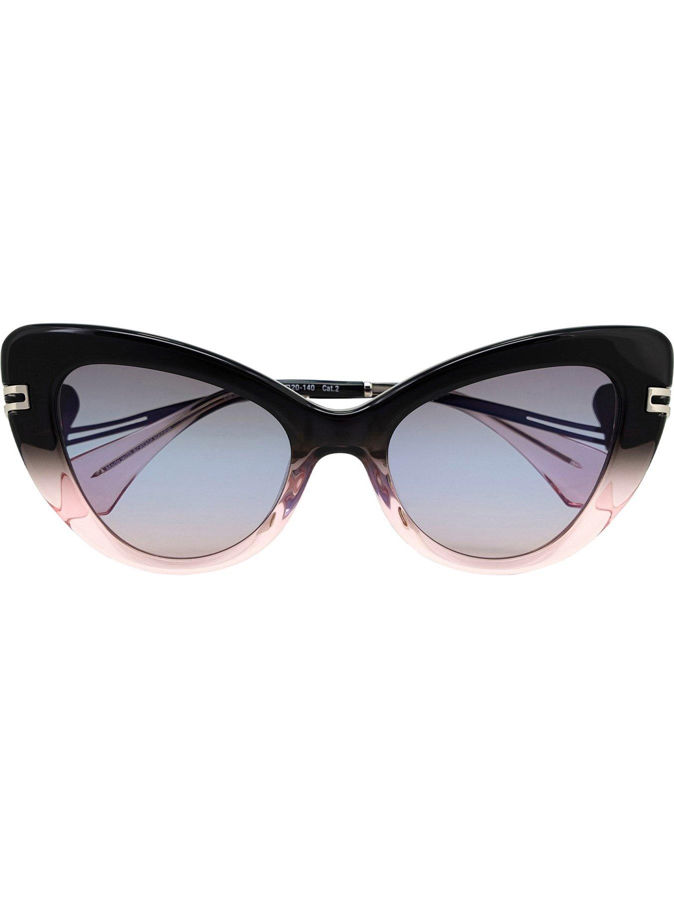 vivienne-westwood-gloss-crystal-greypink-grad-sunglassesoutfit