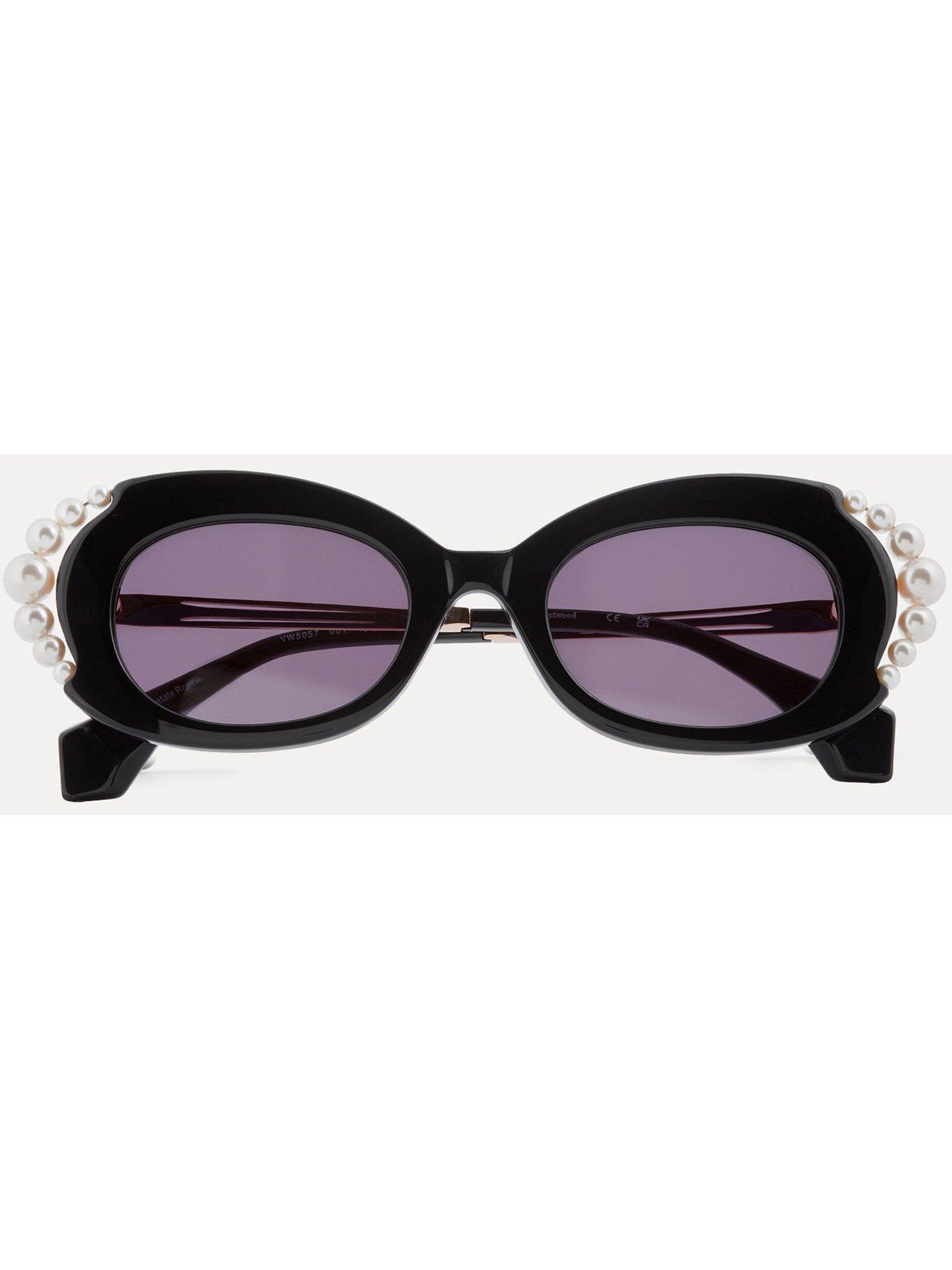 vivienne-westwood-shiny-solid-black-sunglassesoutfit