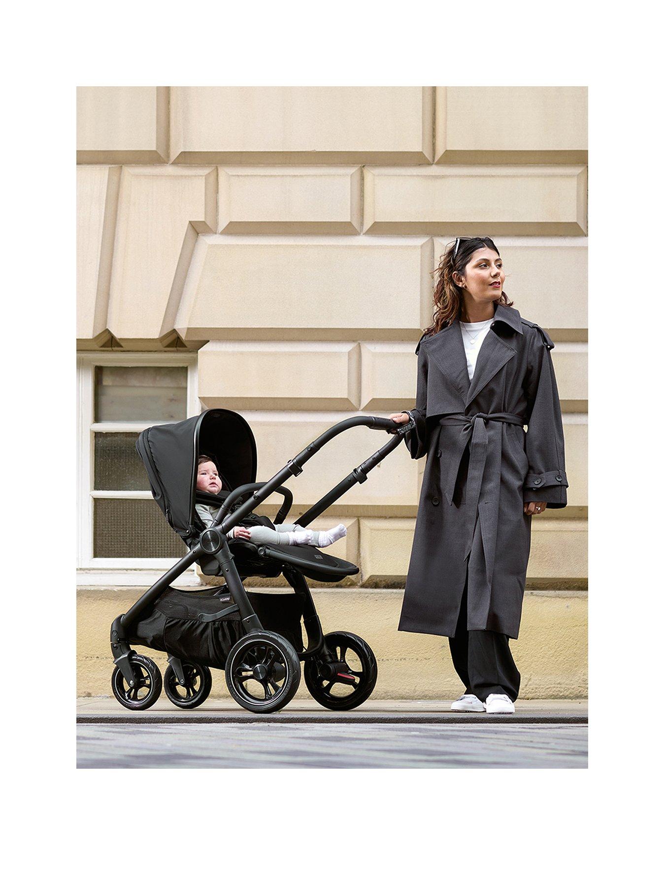 mamas-papas-ocarro-jet-essential-kit-inc-pushchair-carrycot-adaptors-cupholder-bag-footmuffstillFront