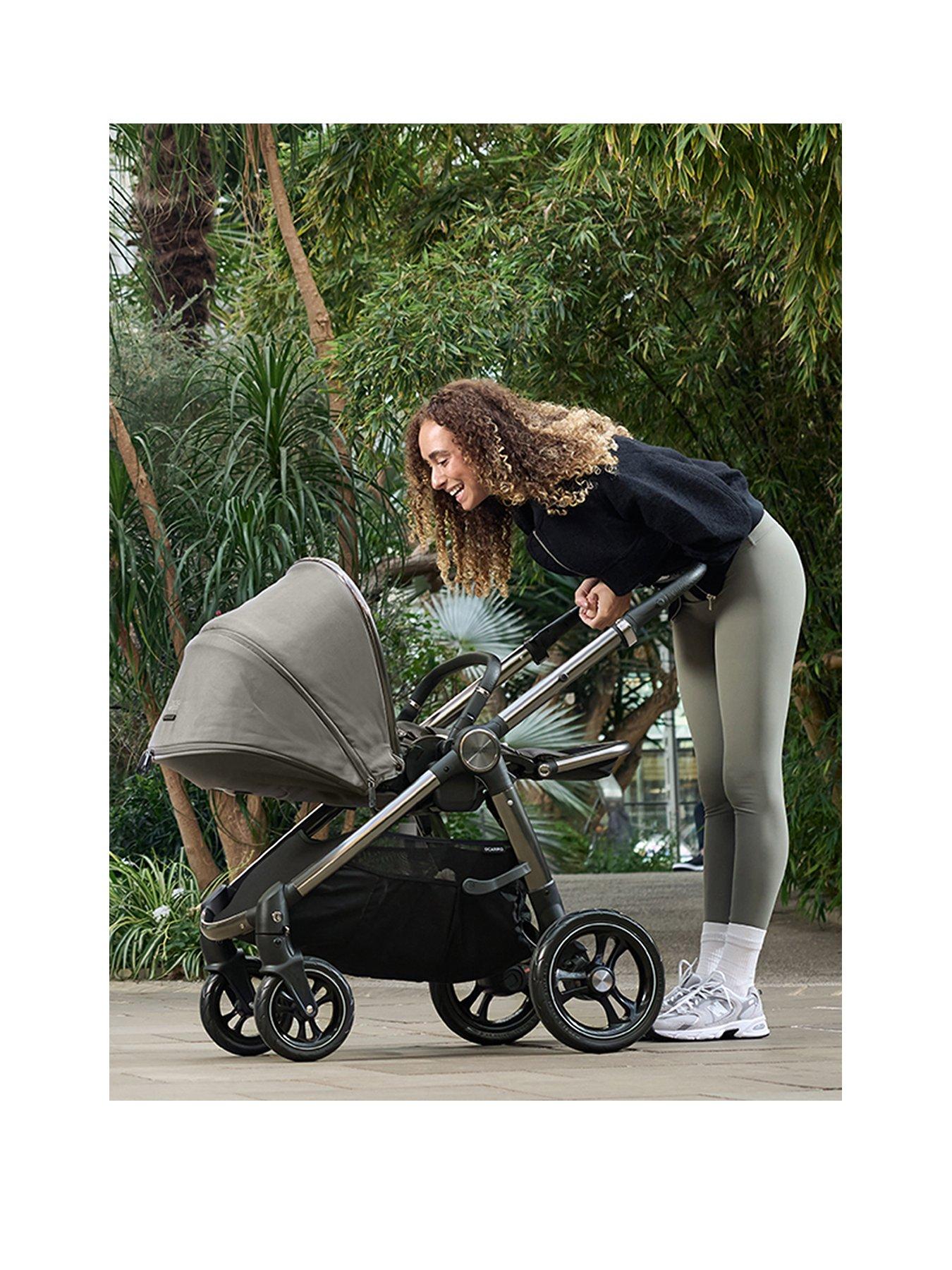 mamas-papas-ocarro-mercury-essential-kit-inc-pushchair-carrycot-adaptors-cupholder-bag-footmuff-sheepskin-linerstillFront