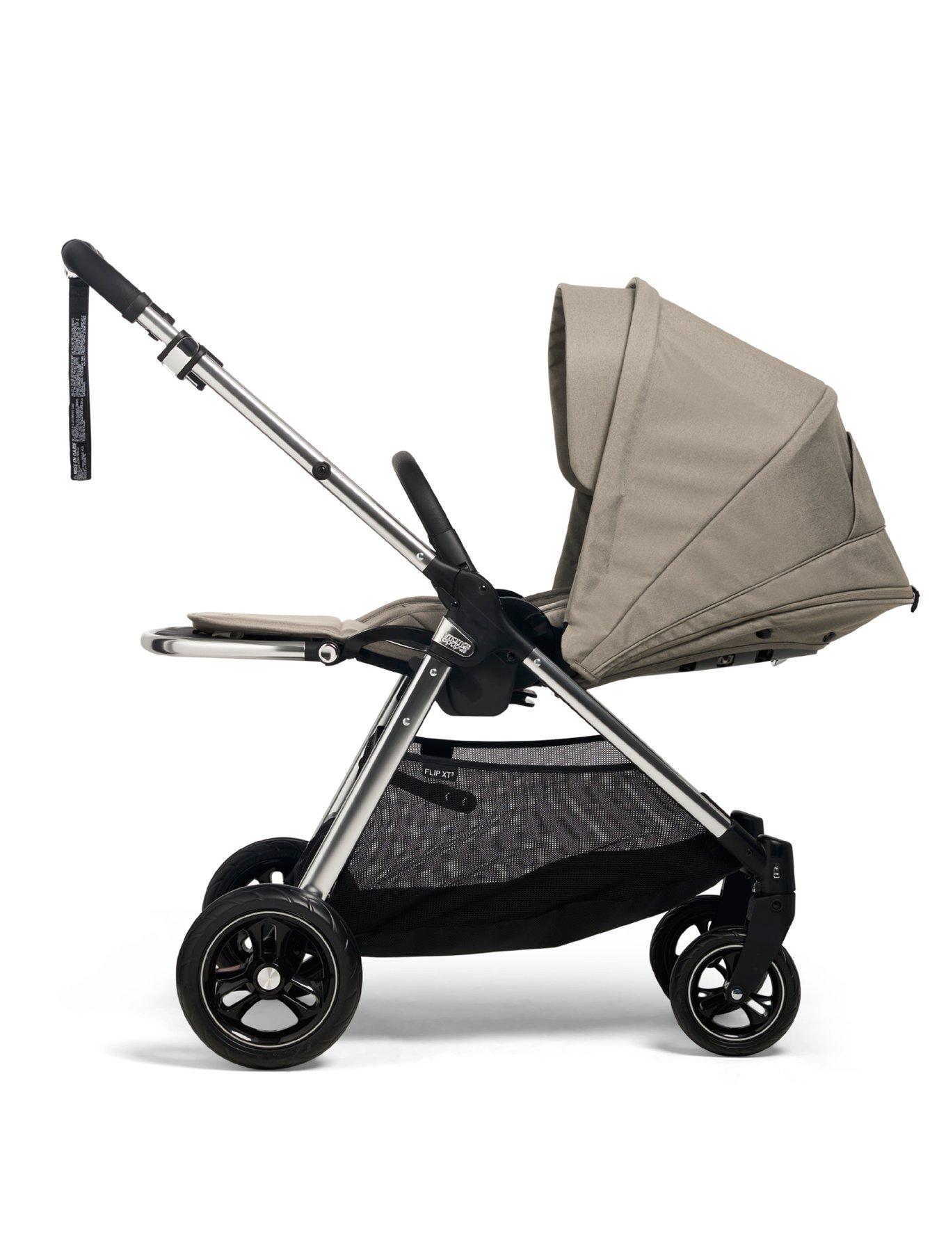 mamas-papas-flip-xt3-fawn-complete-kit-inc-pushchair-carrycot-adaptors-cupholder-bag-footmuff-cloud-g-isofix-baseoutfit