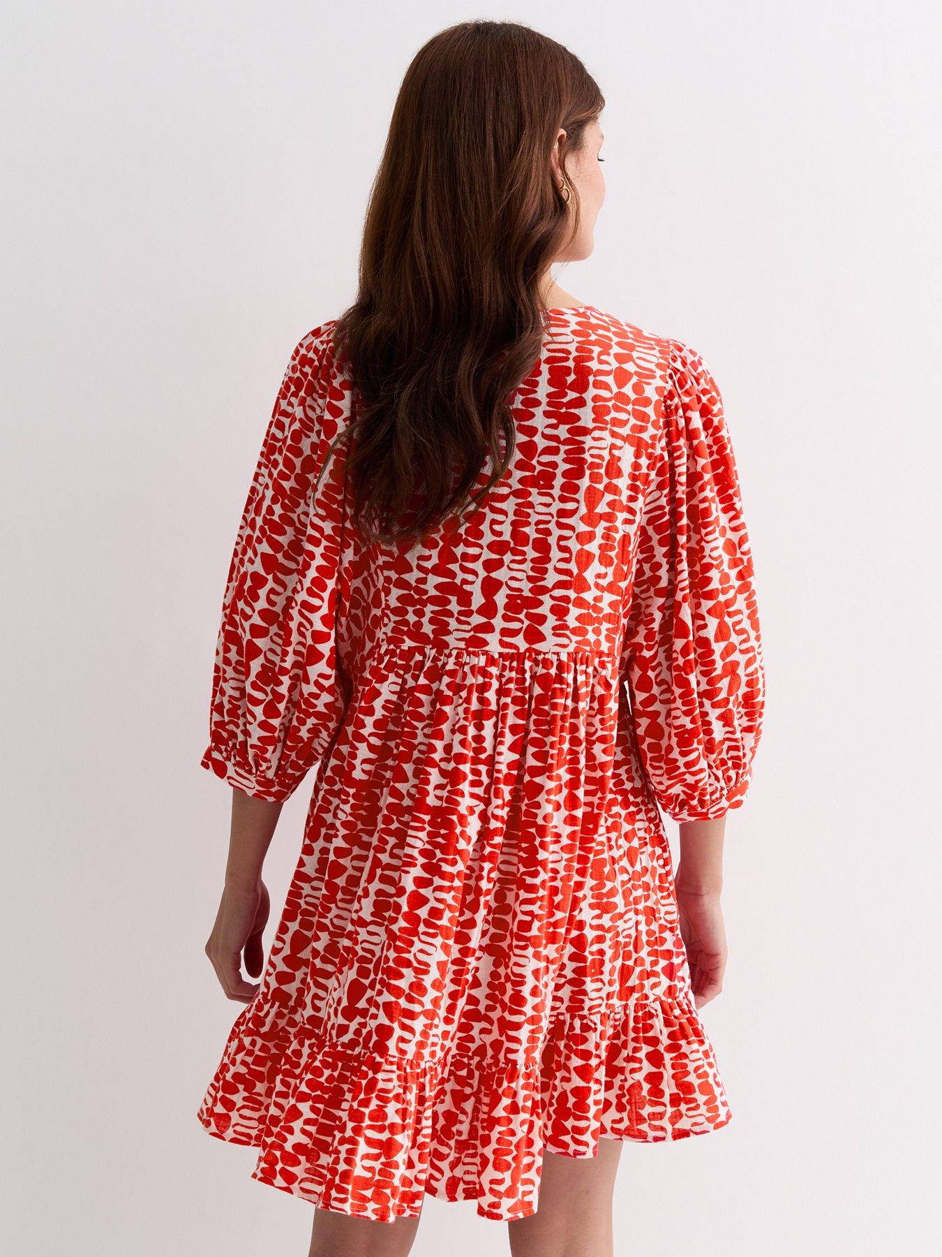 new-look-red-abstract-print-tiered-mini-smock-dressstillFront