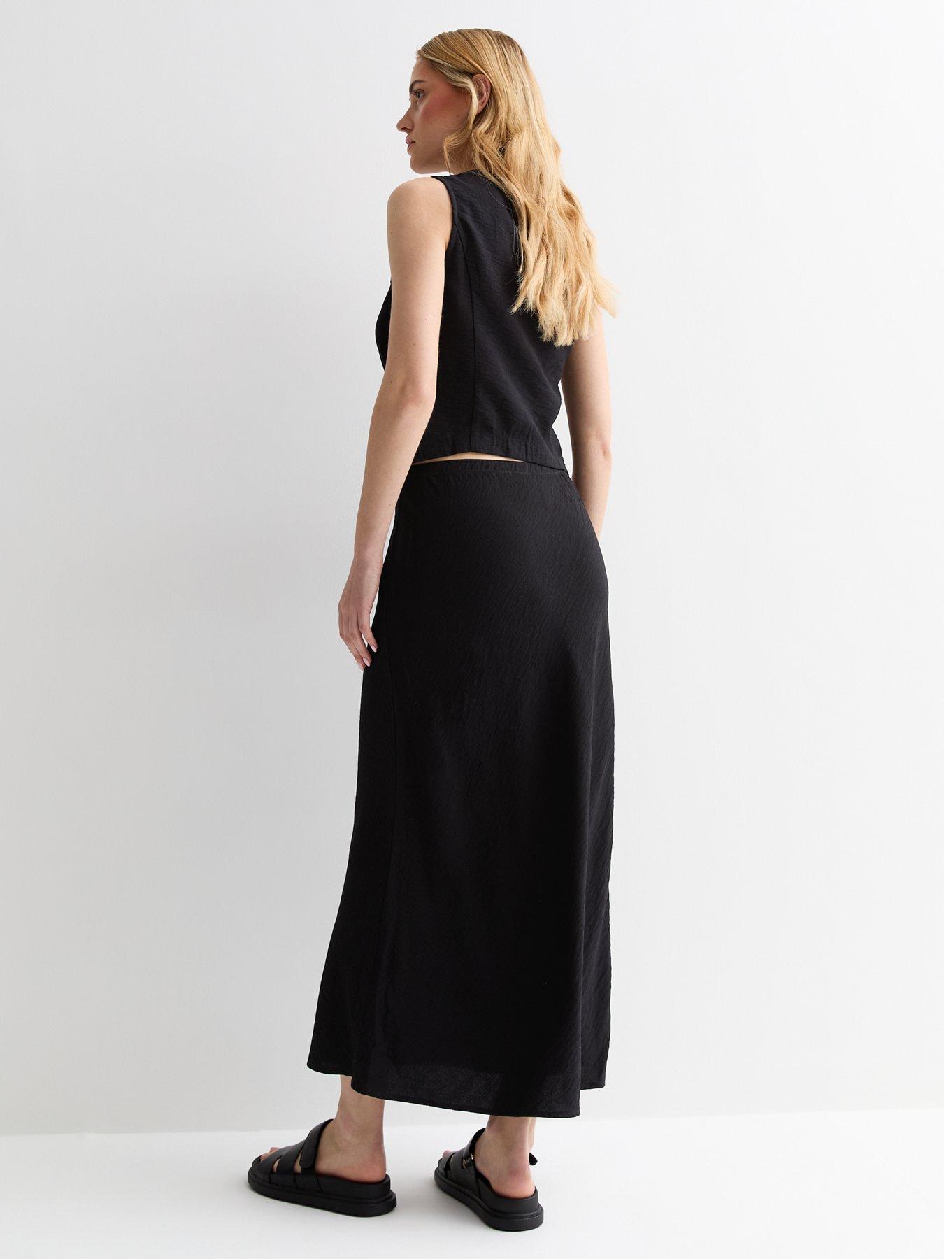 new-look-textured-midi-skirt-blackstillFront